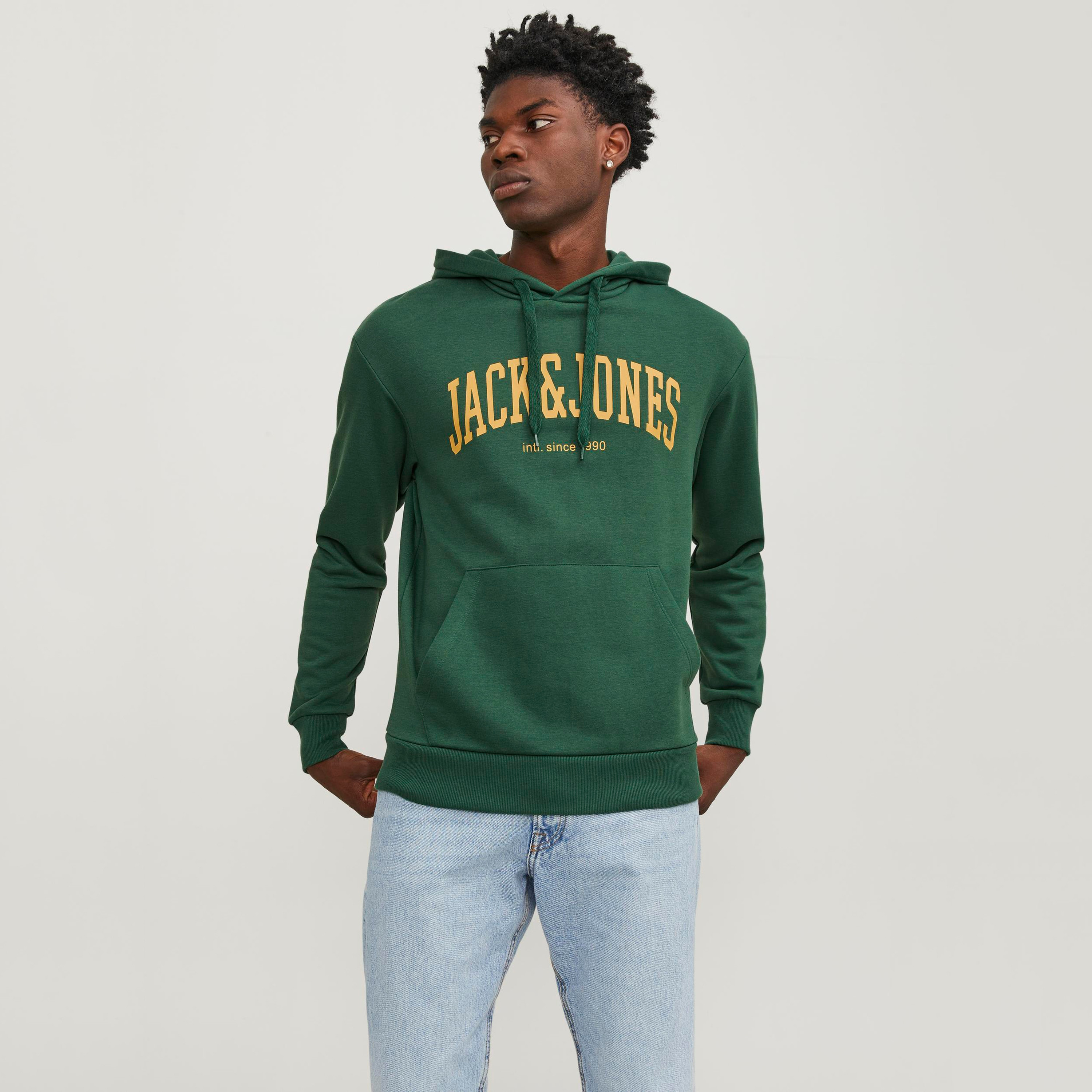هودي جاك آند جونز بجيب كانغارو بطبعة شعار-men-winterwear-hoodiesandsweatshirts-image-9