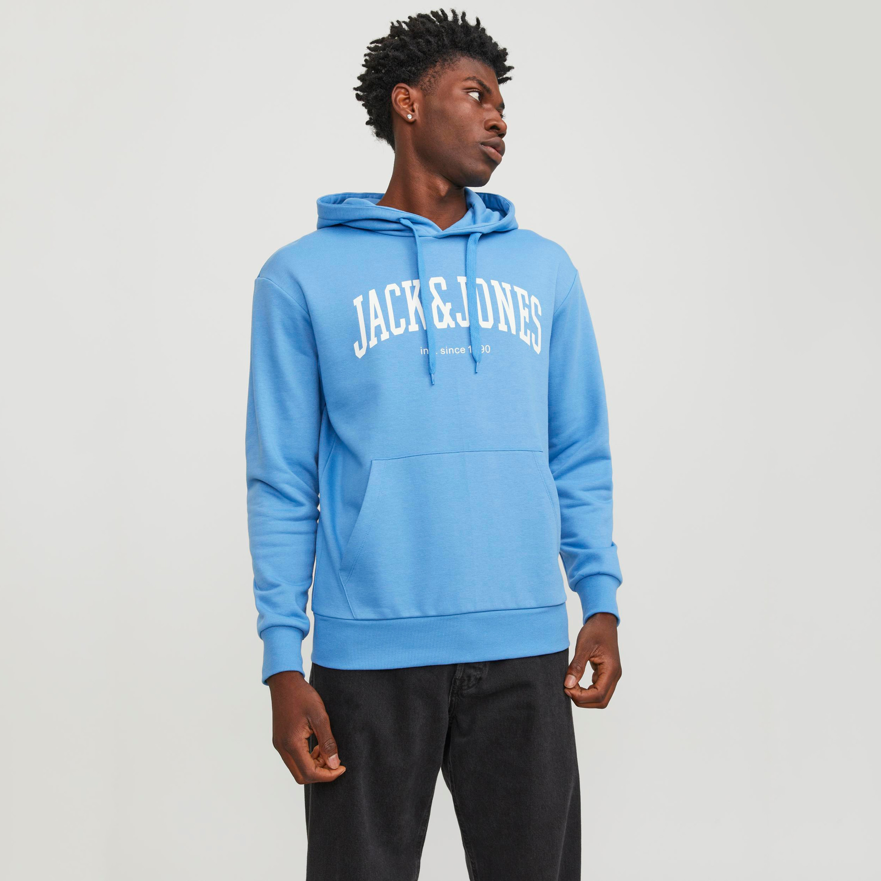 هودي جاك آند جونز بجيب كانغارو بطبعة شعار-men-winterwear-hoodiesandsweatshirts-image-5