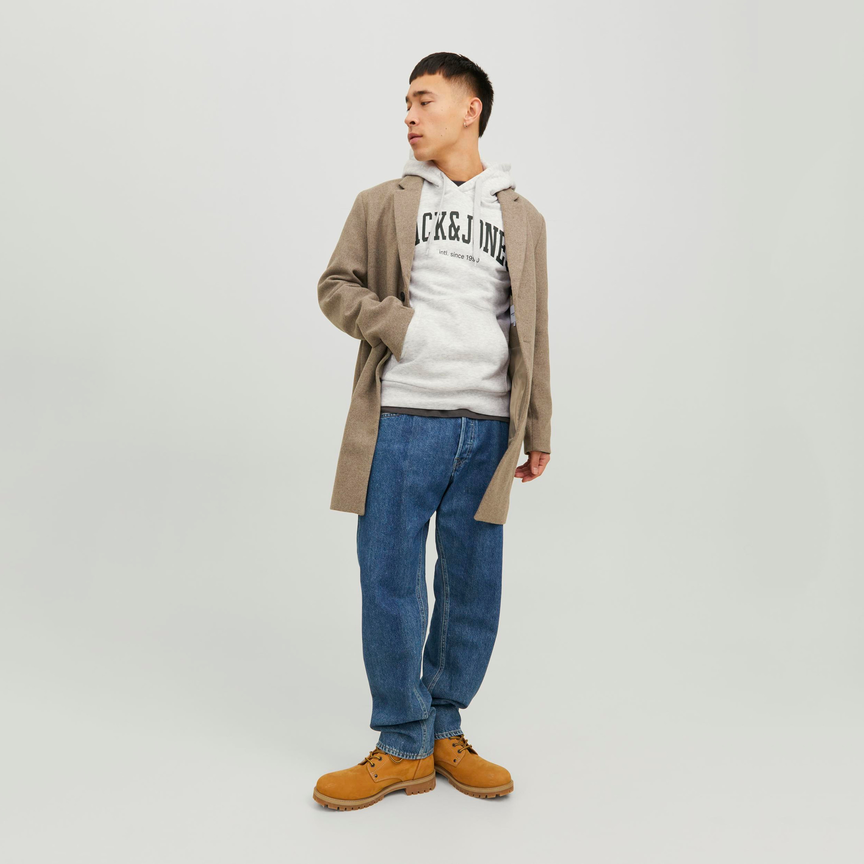 هودي جاك آند جونز بجيب كانغارو بطبعة شعار-men-winterwear-hoodiesandsweatshirts-image-14