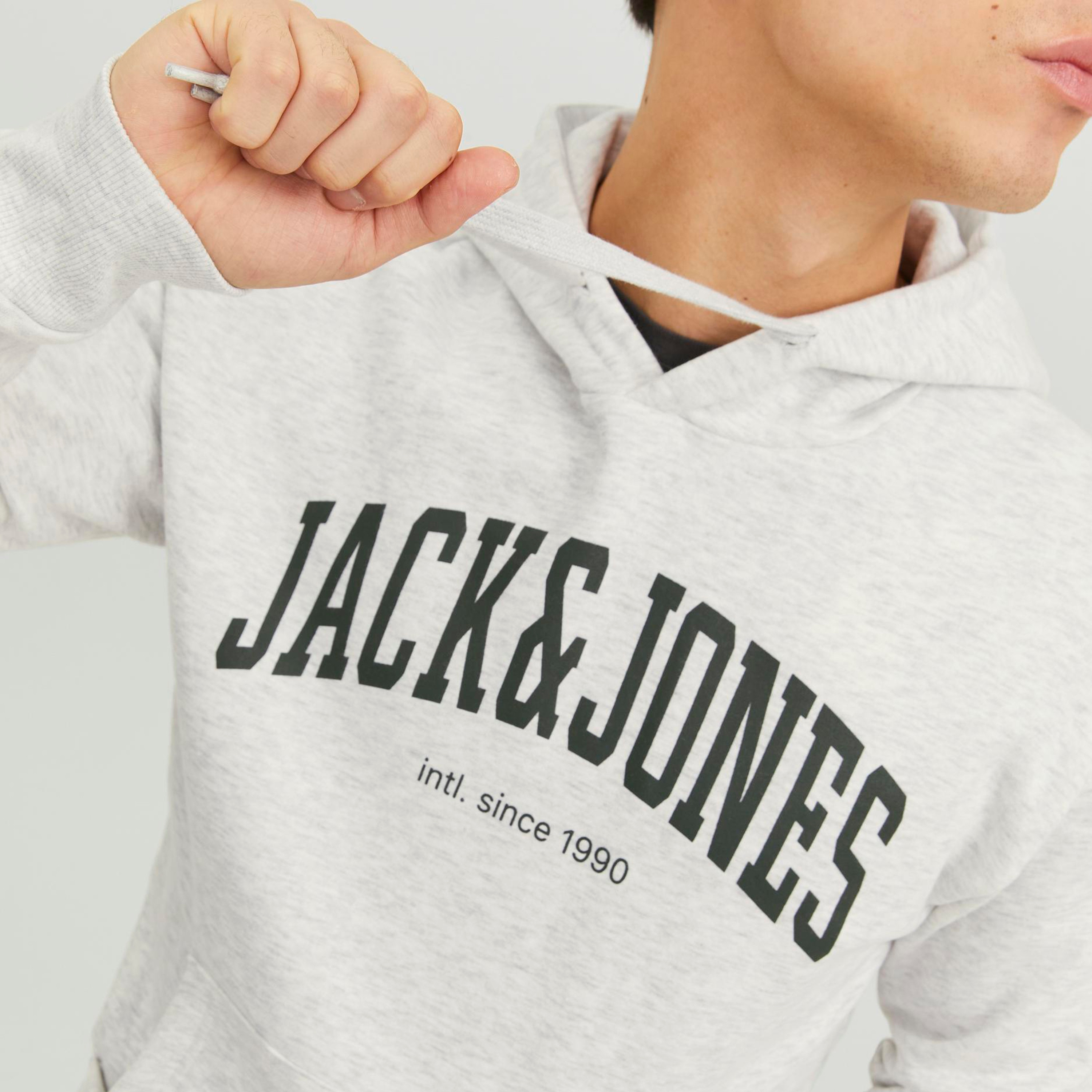 هودي جاك آند جونز بجيب كانغارو بطبعة شعار-men-winterwear-hoodiesandsweatshirts-image-15