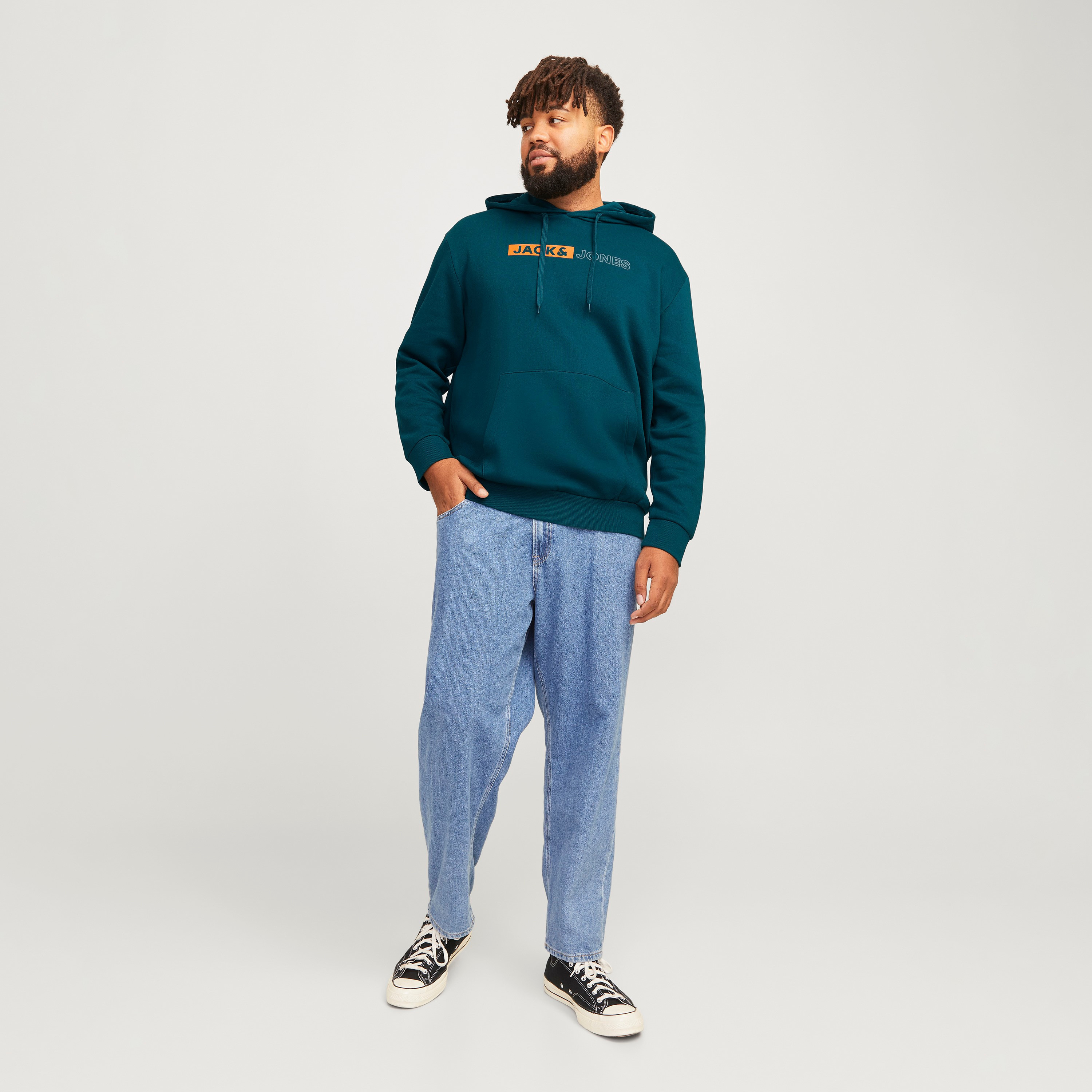 هوديي رجالي بأكمام طويلة وشعار جاك آند جونز-men-winterwear-hoodiesandsweatshirts-image-10