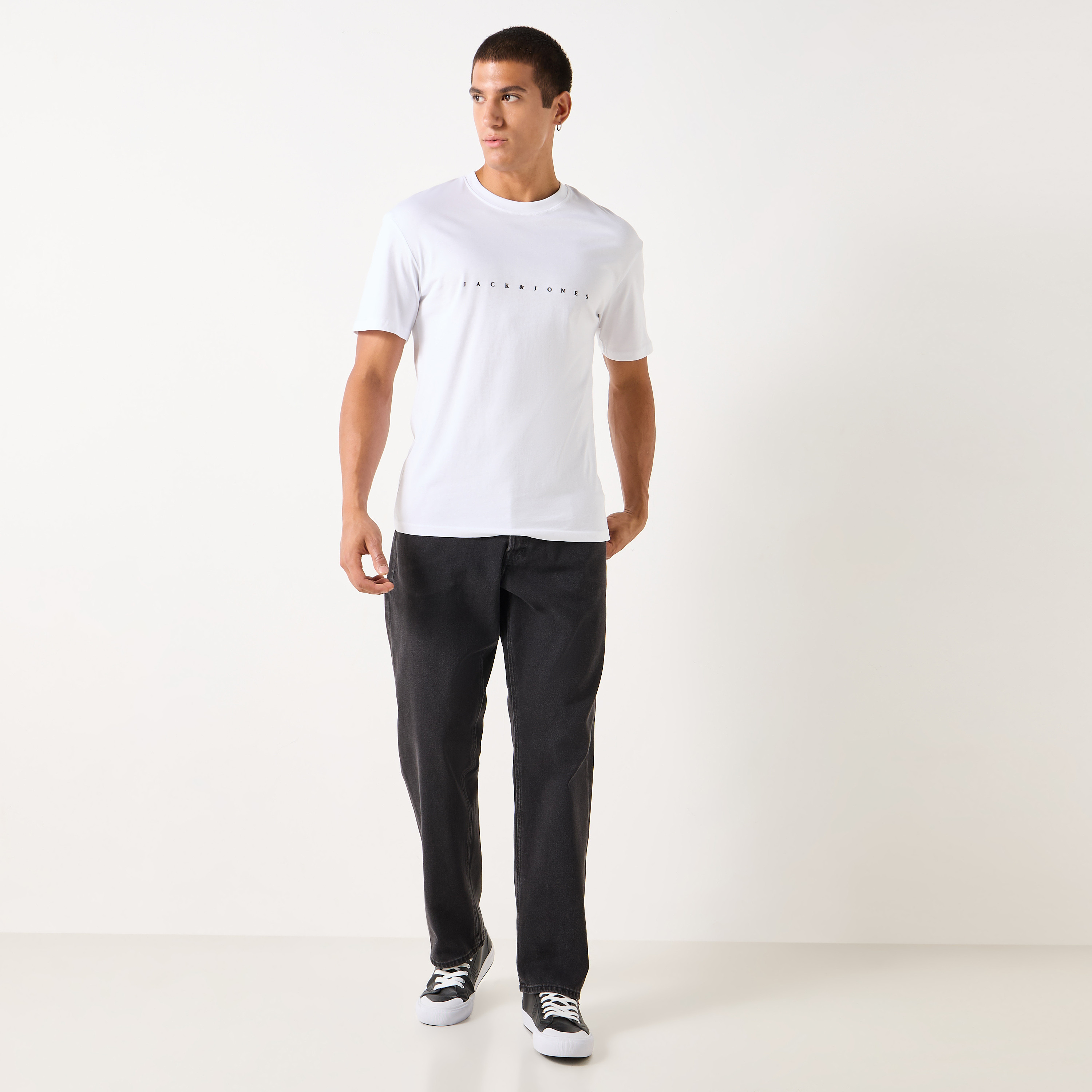 Jack & Jones Solid High-Rise Relaxed Fit Jeans with Button Closure-men-clothing-bottoms-jeans-image-2