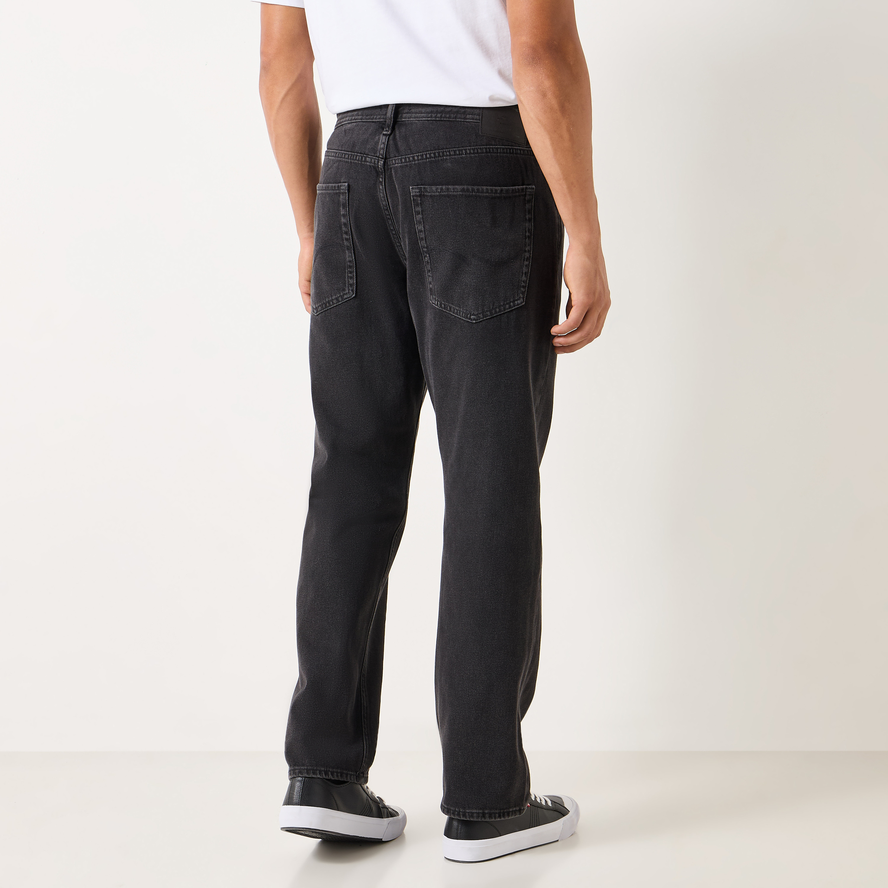 Jack & Jones Solid High-Rise Relaxed Fit Jeans with Button Closure-men-clothing-bottoms-jeans-image-3
