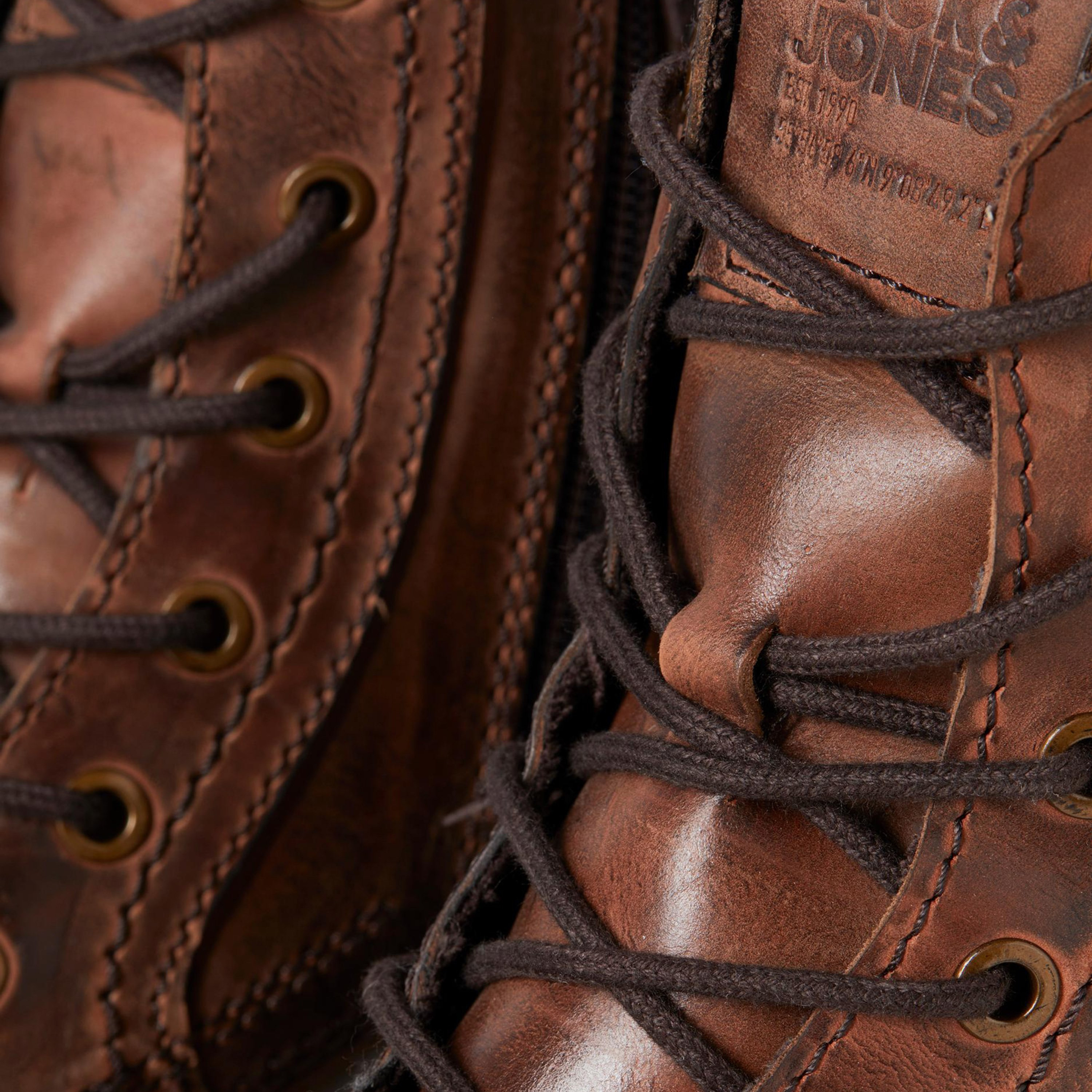 حذاء جاك آند جونز ذو جيفهووارد الجلدي للكاحل للرجال | 12237617-men-shoes-boots-image-13