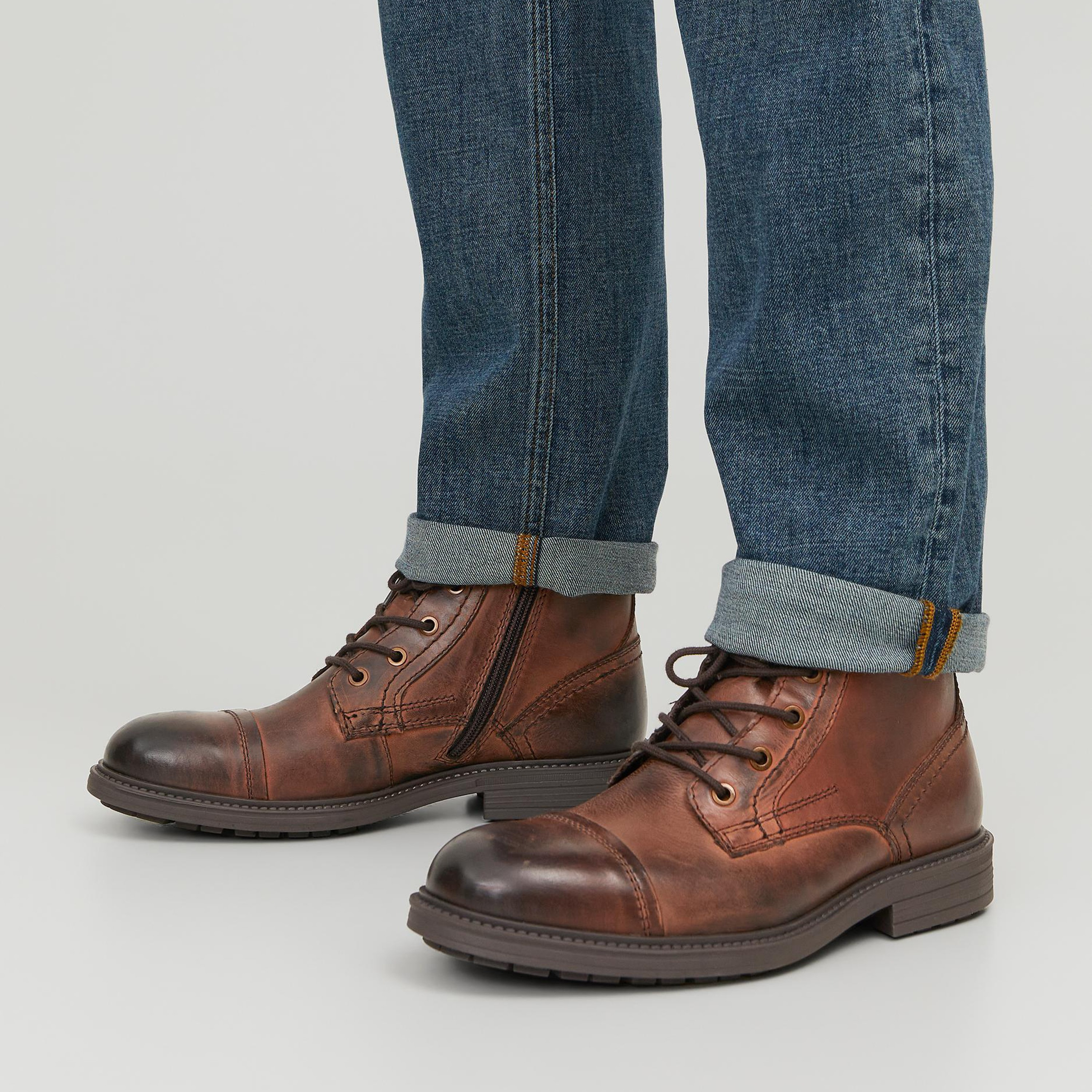 حذاء جاك آند جونز ذو جيفهووارد الجلدي للكاحل للرجال | 12237617-men-shoes-boots-image-14