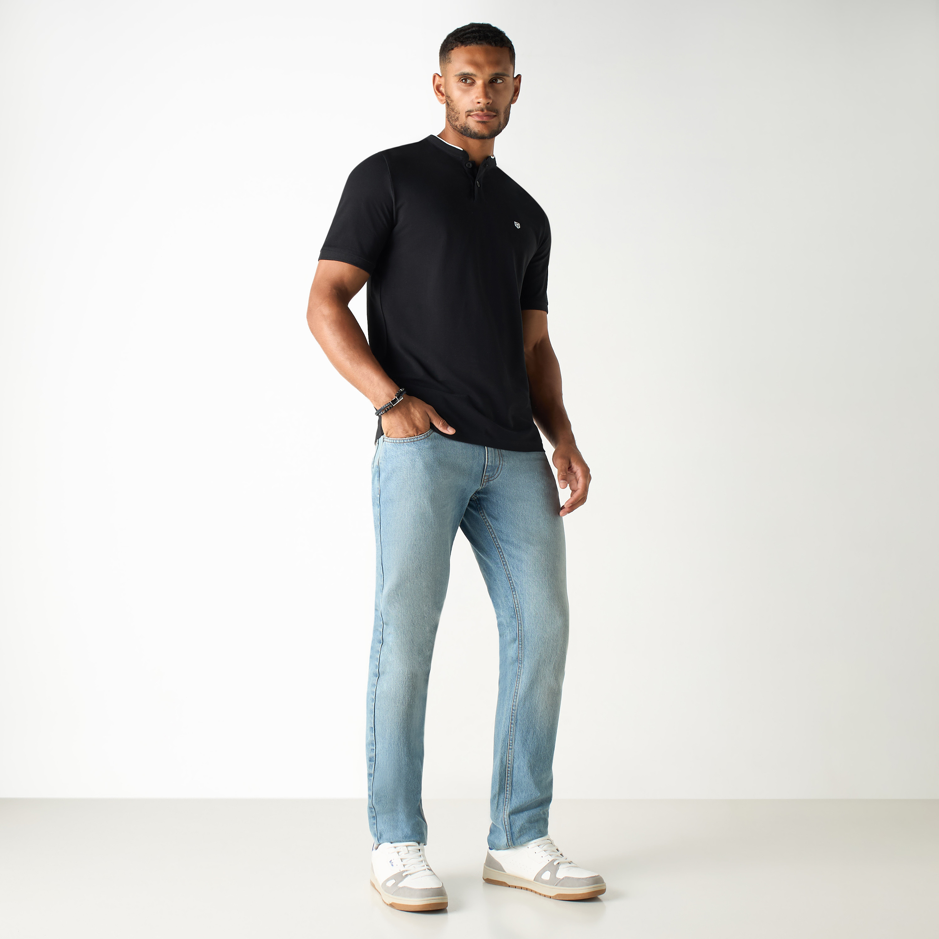 تيشيرت بولو بأكمام قصيرة وياقة سادة من جاك آند جونز-men-clothing-tshirtsandpolos-polos-image-2