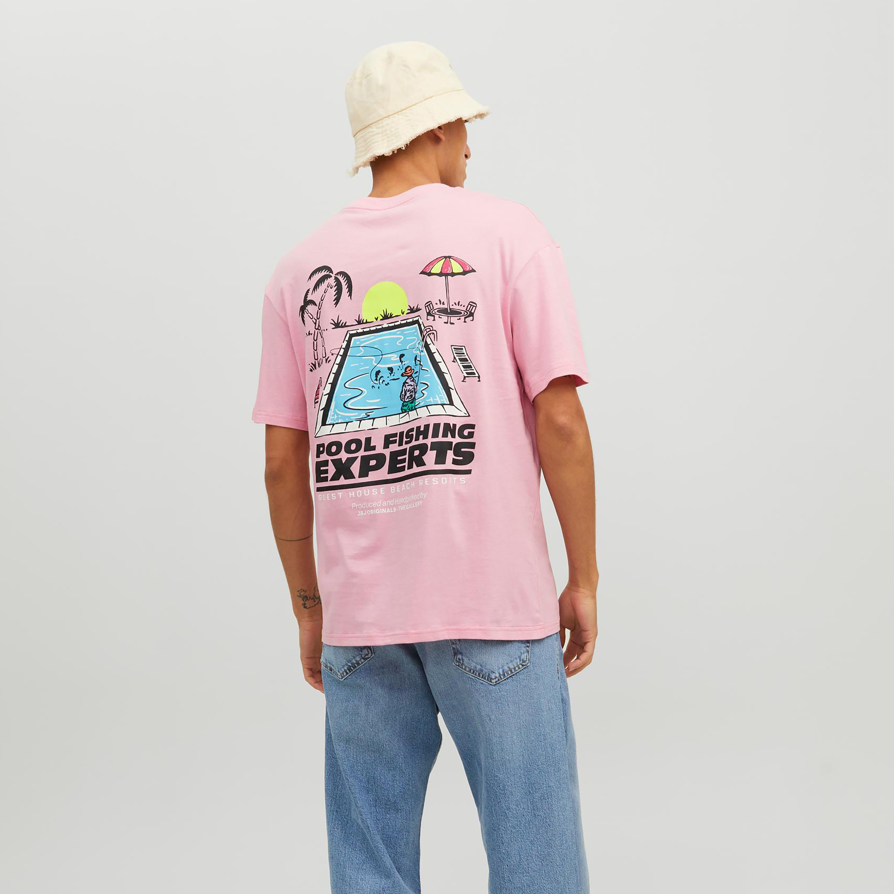 تي شيرت من جاك آند جونز مع مطبوع بأكمام قصيرة و ياقة مستديرة -men-clothing-tshirtsandpolos-tshirts-image-12
