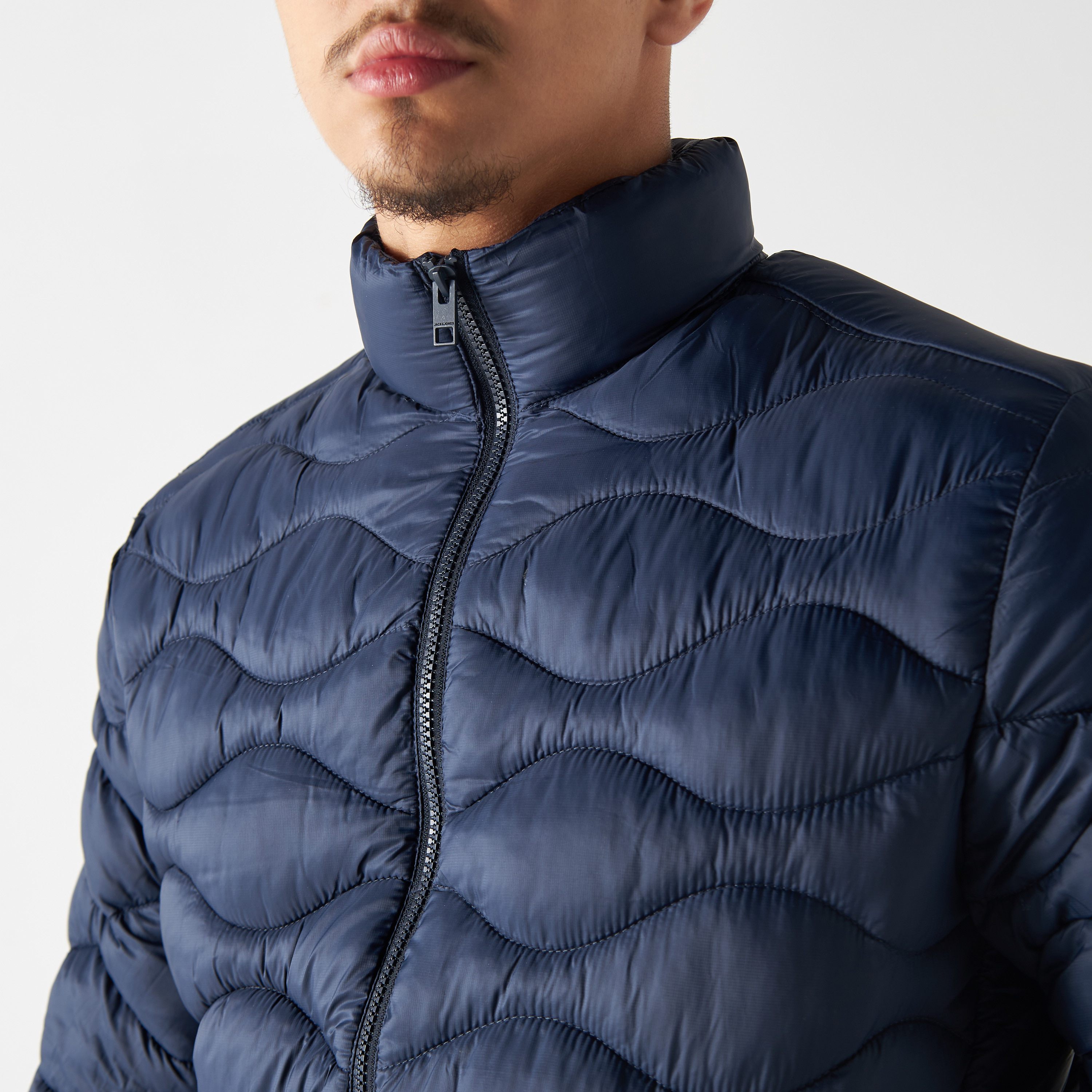 جاكيت ذو سترة مبطنة سادة برقبة عالية من جاك آند جونز-men-clothing-jacketsandblazers-jackets-image-10
