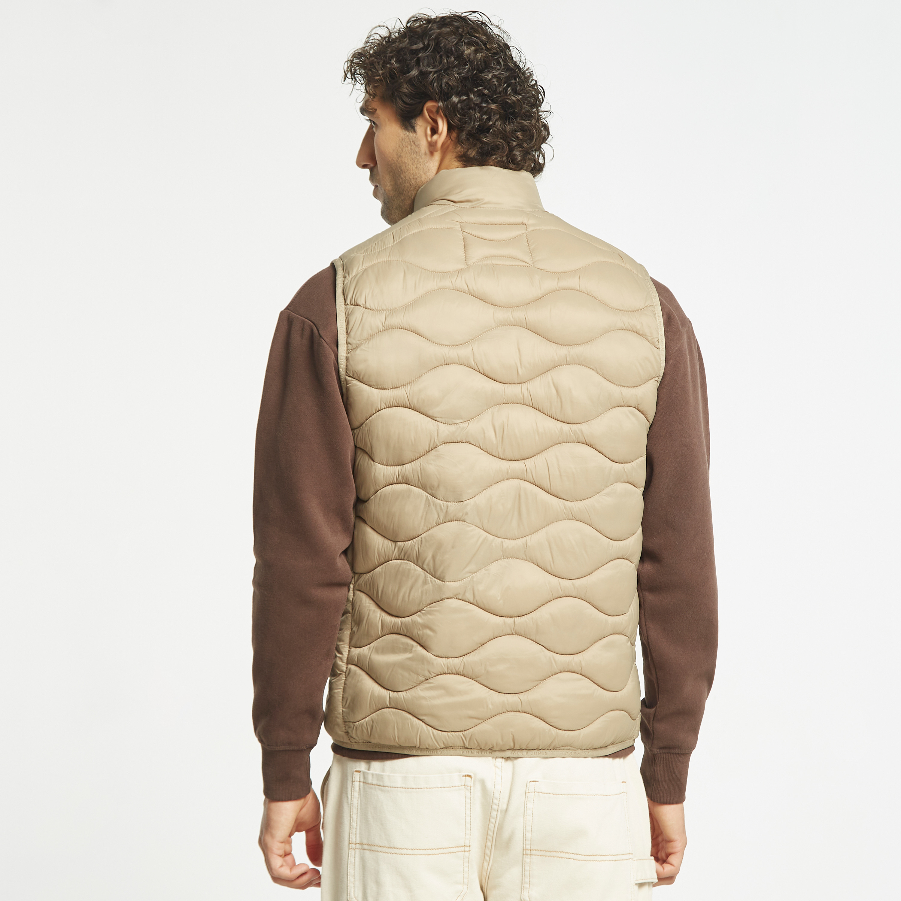 Jack & Jones Plain Puffer Gilet with Zip Closure-PROMO_CP_OM_B3GET10PER_20241001-image-3