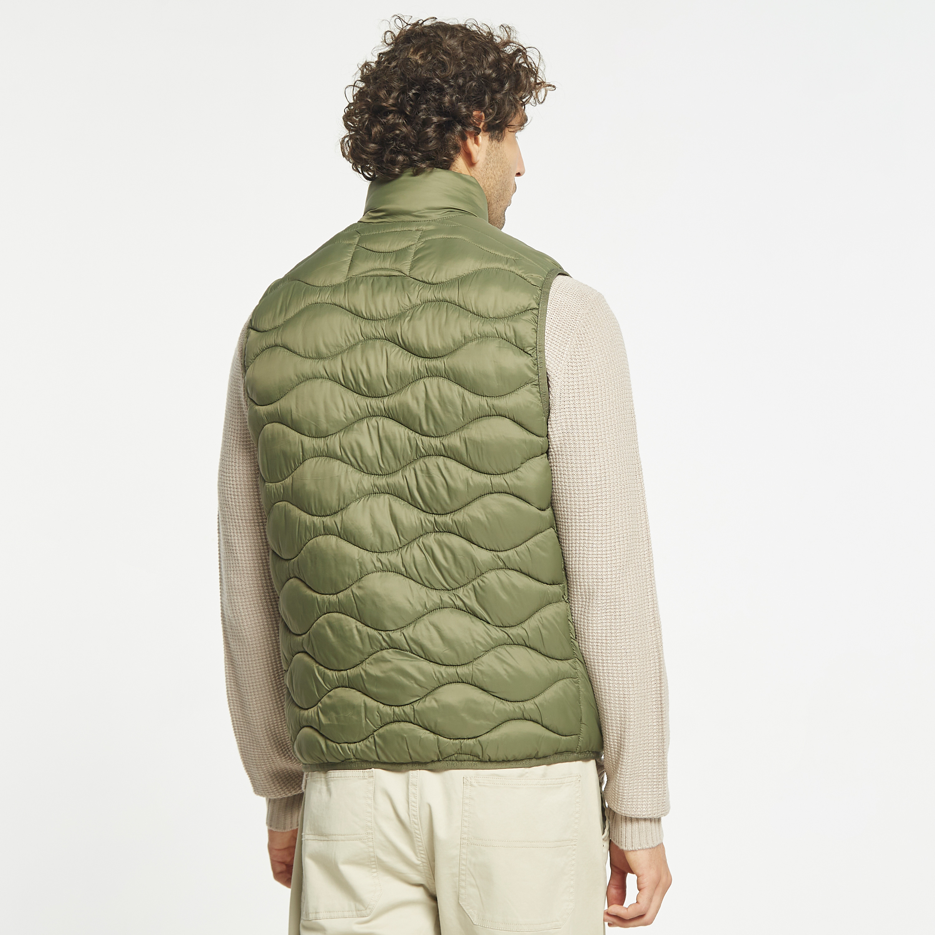  بافر جيليه من جاك آند جونز سادة بإغلاق بسحّاب-men-clothing-jacketsandblazers-jackets-image-7