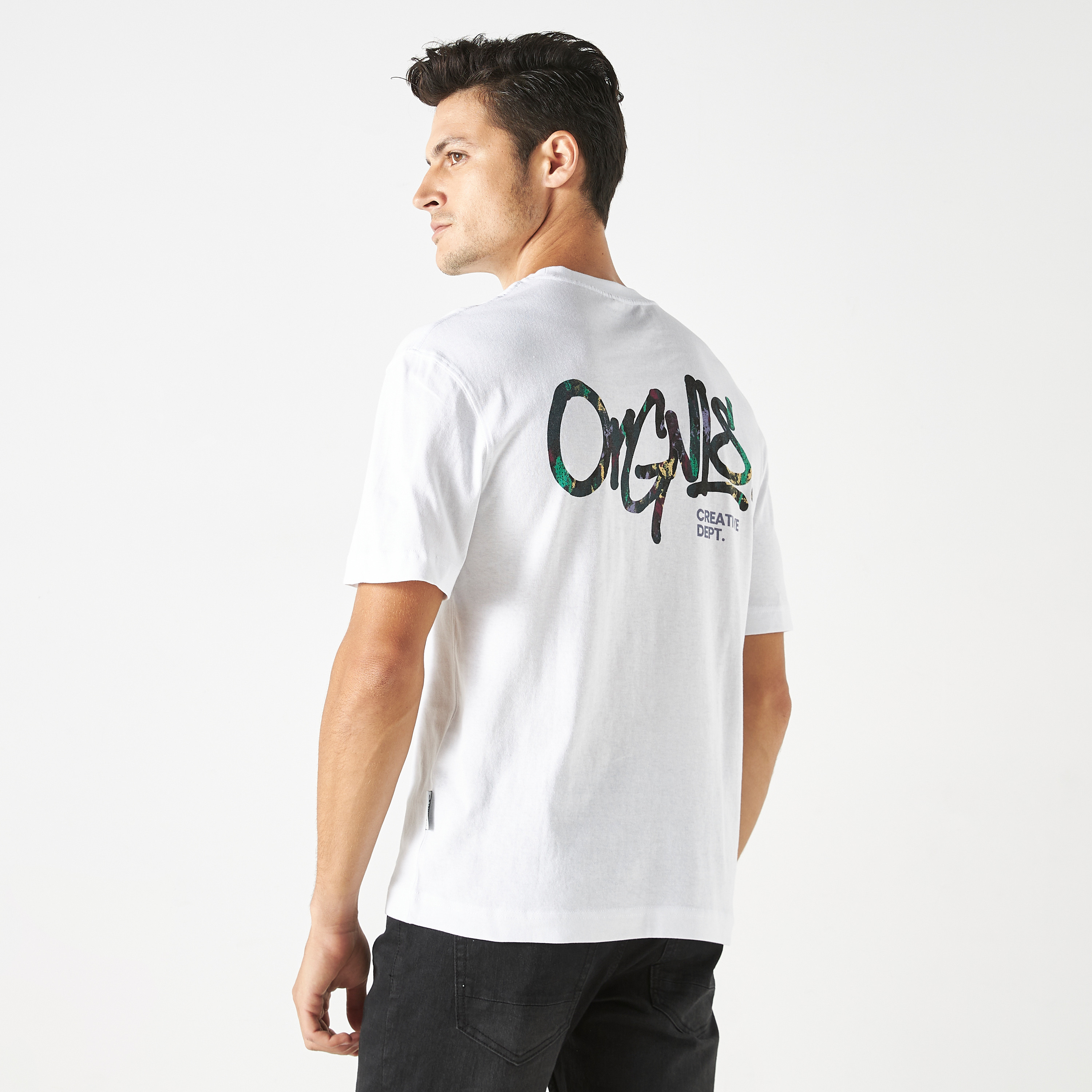 تي شيرت من جاك آند جونز مع مطبوع بأكمام قصيرة و ياقة مستديرة-men-clothing-tshirtsandpolos-tshirts-image-7