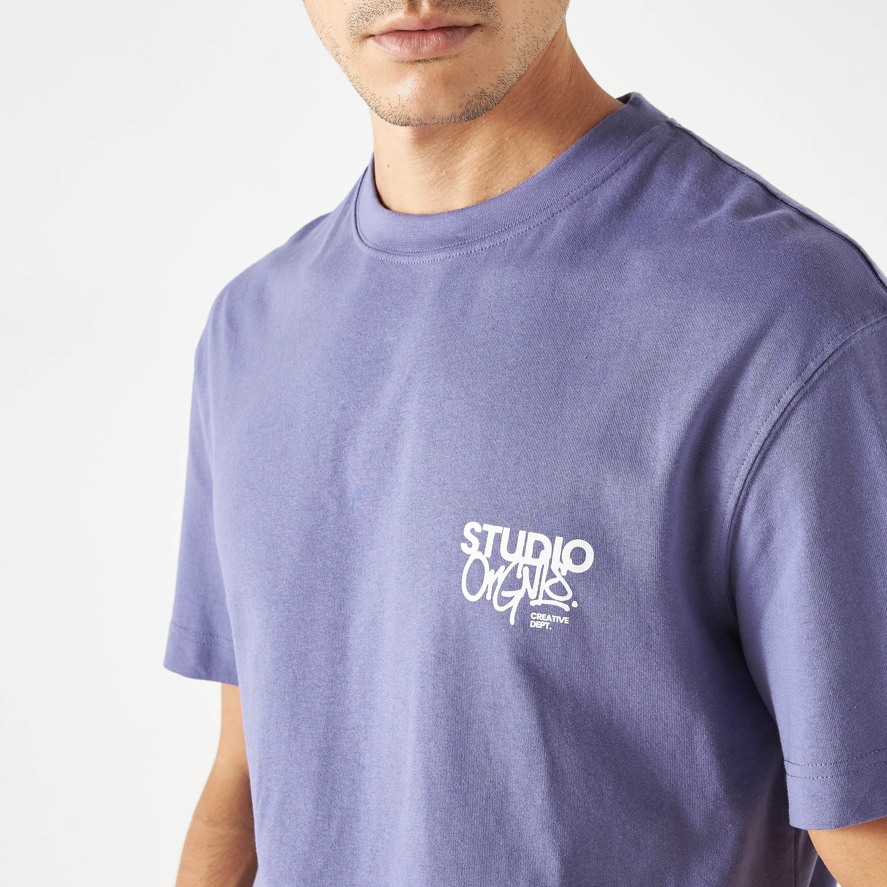 تي شيرت من جاك آند جونز مع مطبوع بأكمام قصيرة و ياقة مستديرة-men-clothing-tshirtsandpolos-tshirts-image-16