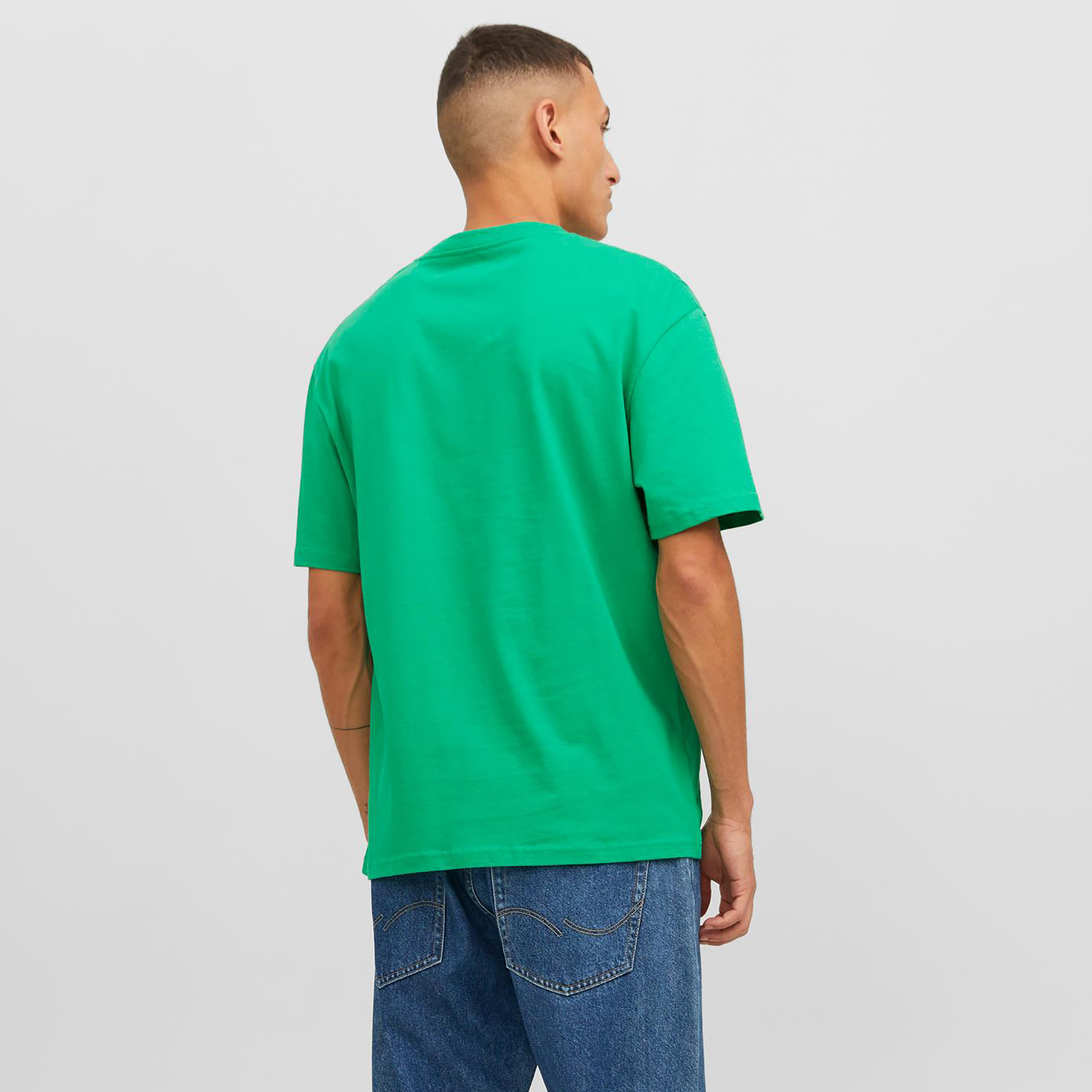  تي شيرت من جاك آند جونز مع مطبوع بأكمام قصيرة و ياقة مستديرة-men-clothing-tshirtsandpolos-tshirts-image-12