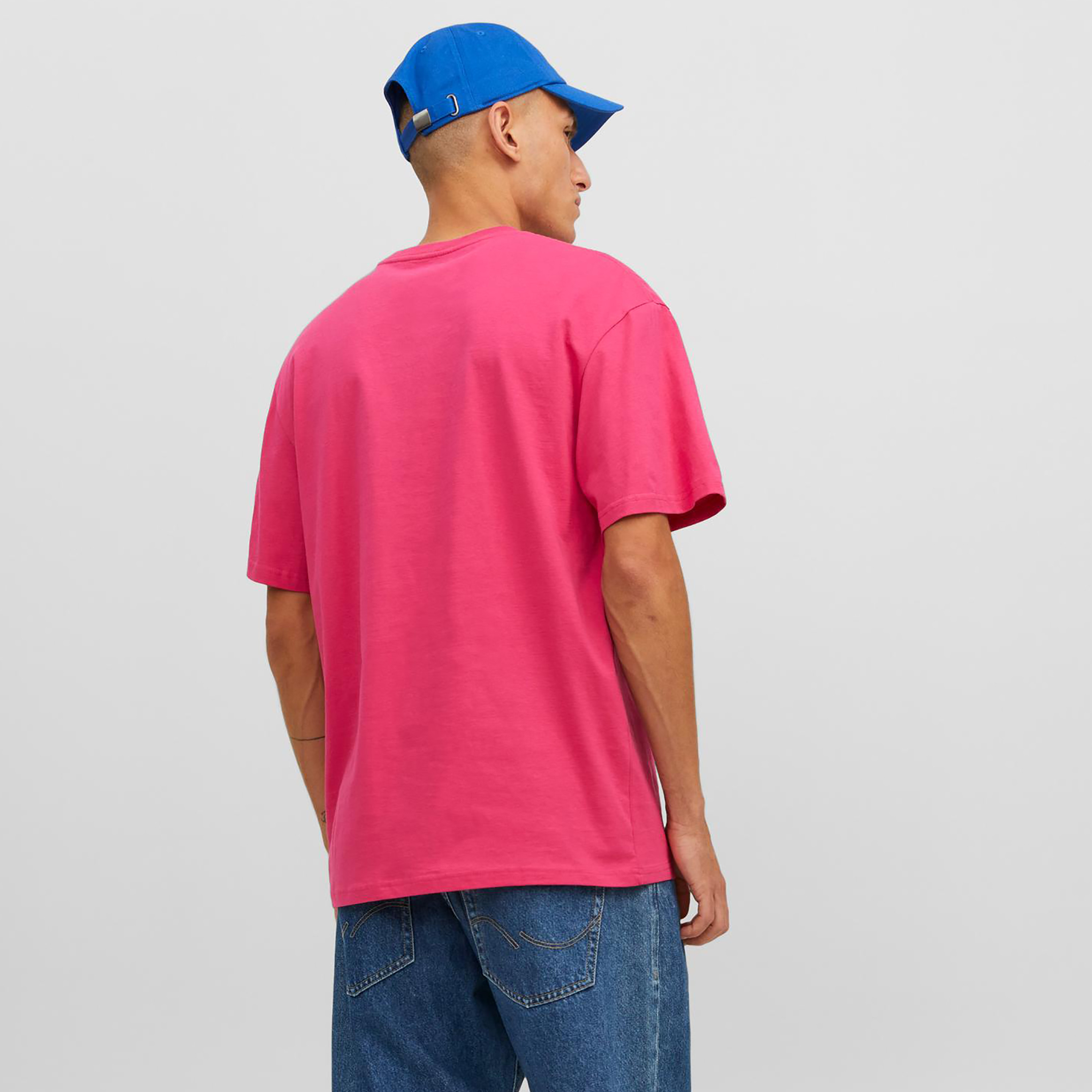  تي شيرت من جاك آند جونز مع مطبوع بأكمام قصيرة و ياقة مستديرة-men-clothing-tshirtsandpolos-tshirts-image-16