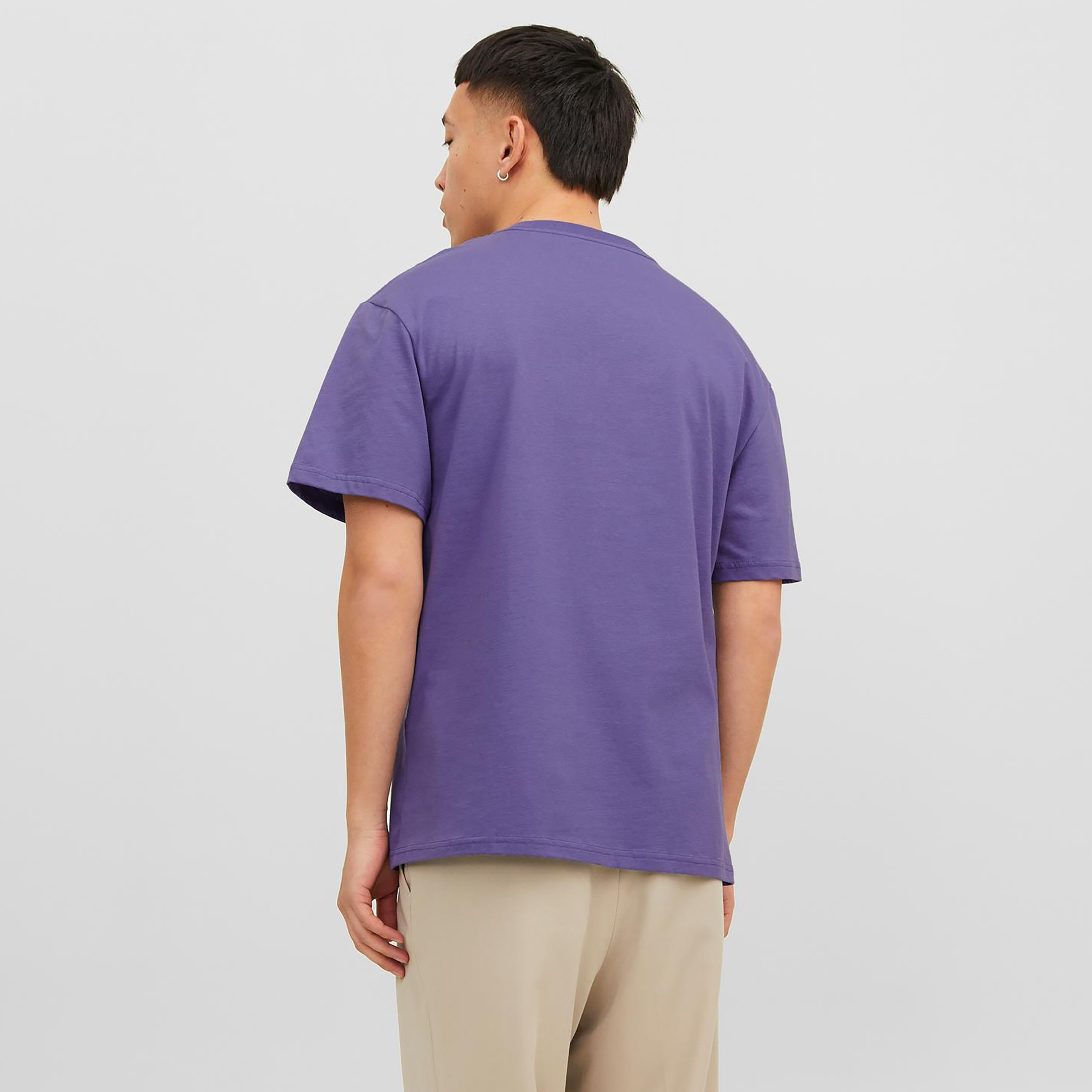  تي شيرت من جاك آند جونز مع مطبوع بأكمام قصيرة و ياقة مستديرة-men-clothing-tshirtsandpolos-tshirts-image-20