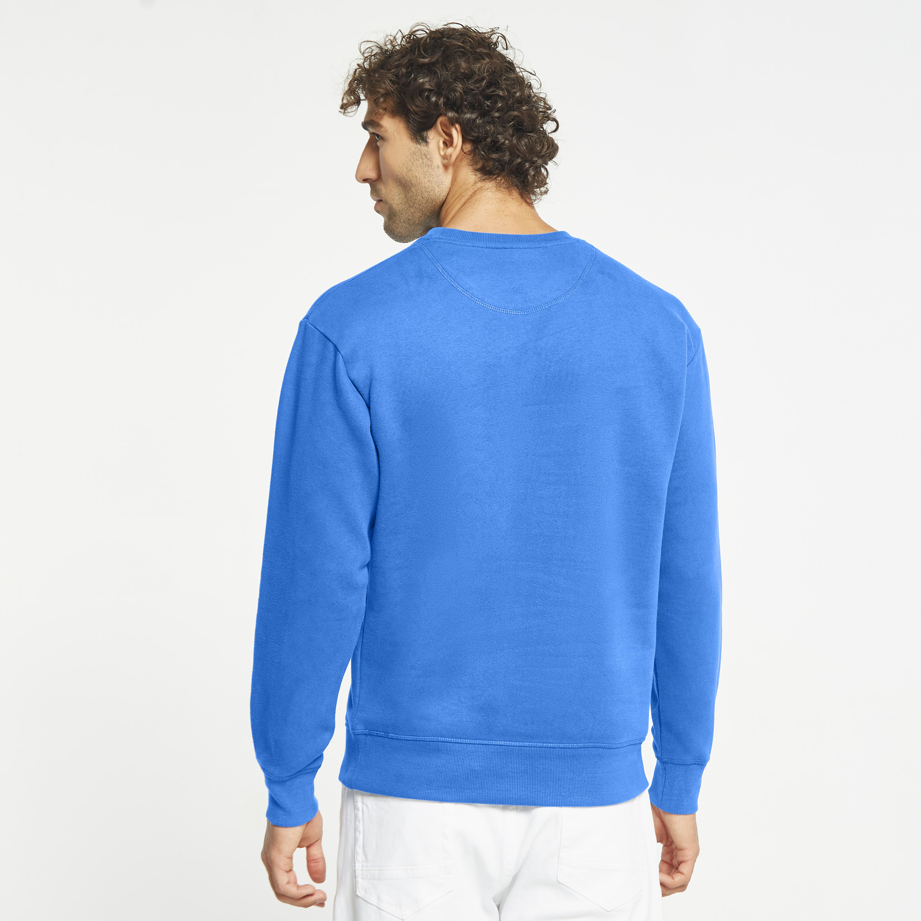 سويت شيرت من جاك آند جونز بأكمام طويلة وياقة مستديرة -men-winterwear-hoodiesandsweatshirts-image-3