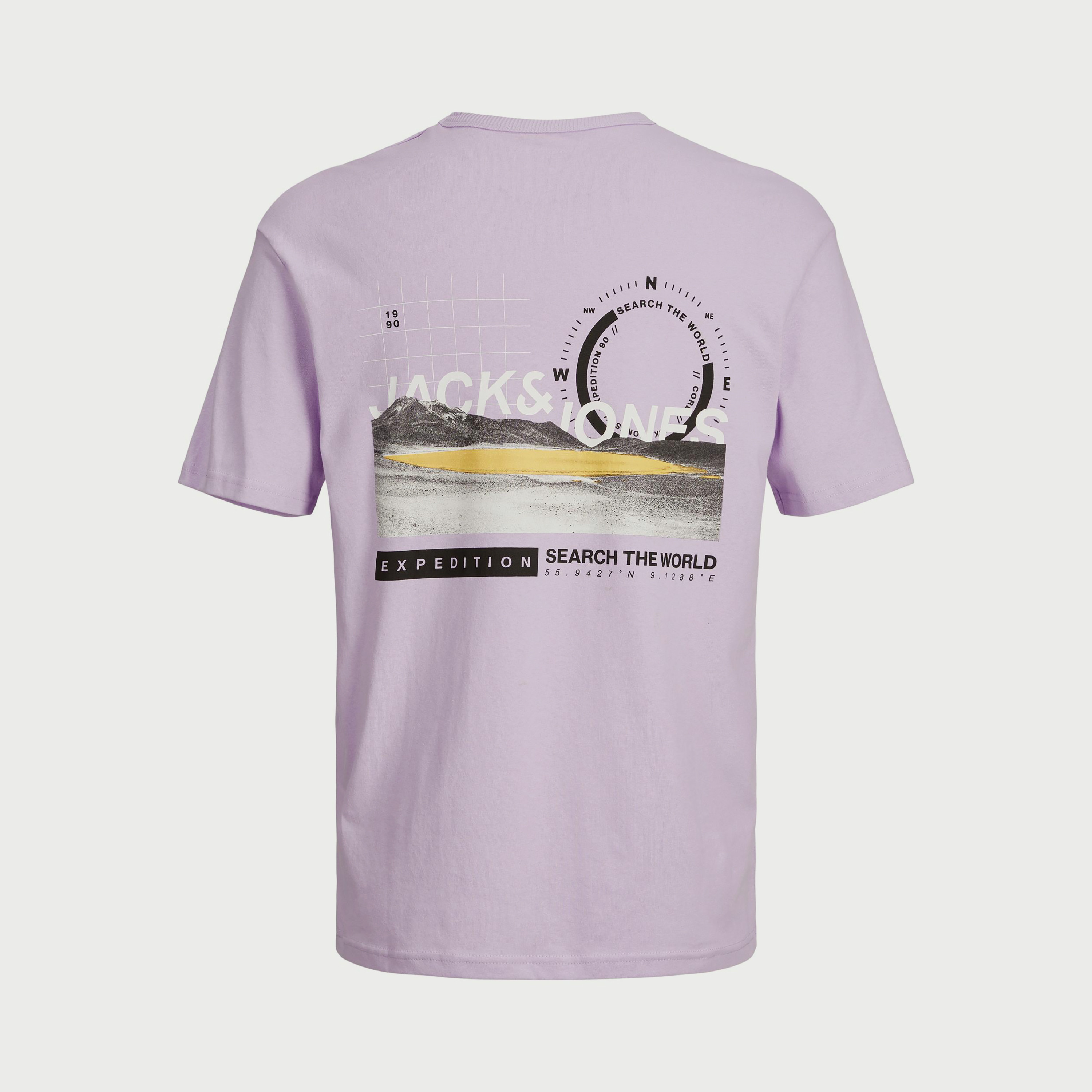 تي شيرت ذو مقاس كبير من جاك آند جونز ذو جرافيك بأكمام قصيرة و ياقة مستديرة -men-clothing-tshirtsandpolos-tshirts-image-4
