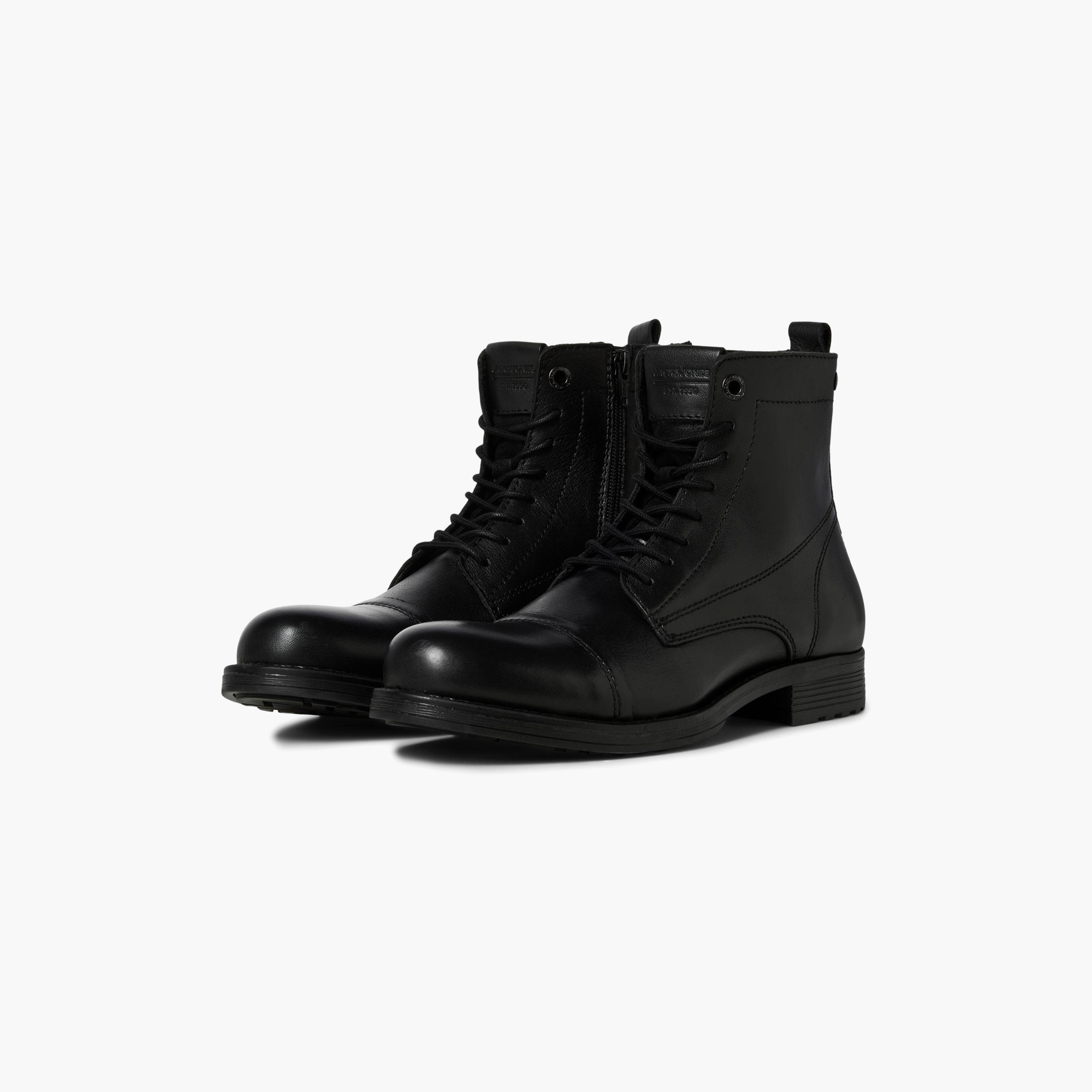 بوتز جاك آند جونز الرجالي مصنوع من الجلد بأربطة وسحاب | 12241142-men-shoes-boots-image-1