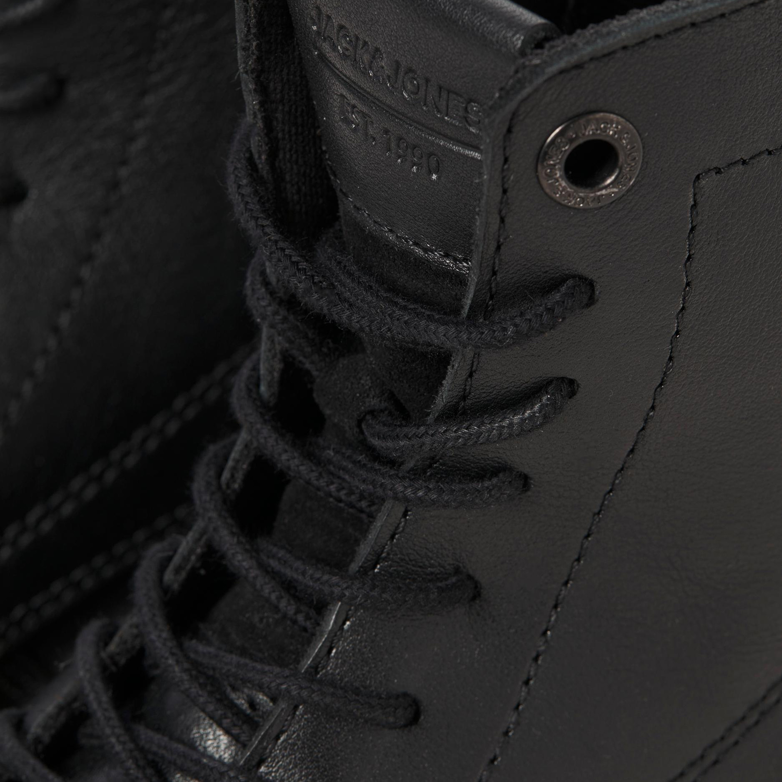بوتز جاك آند جونز الرجالي مصنوع من الجلد بأربطة وسحاب | 12241142-men-shoes-boots-image-6