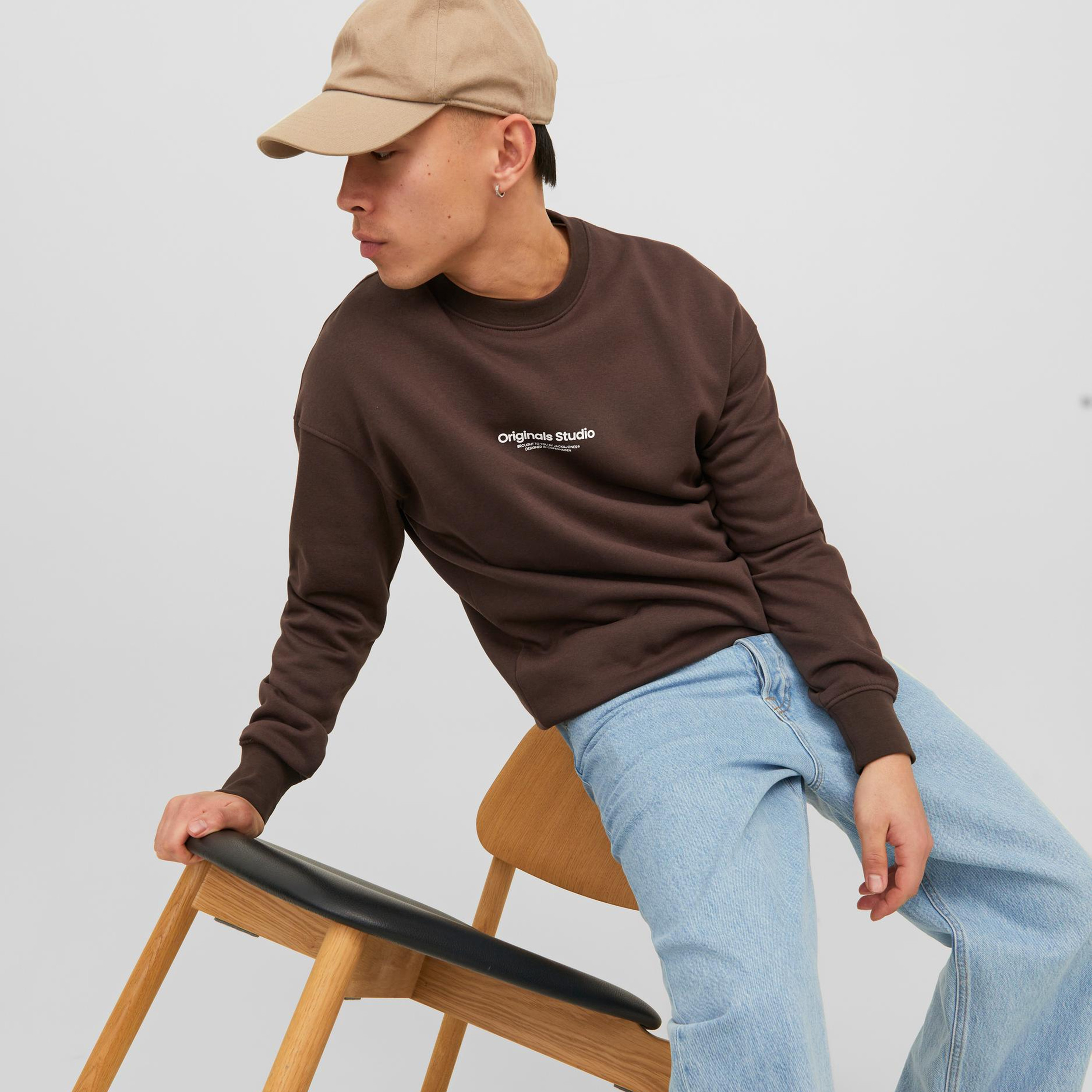 Jack & Jones Printed Crew Neck Long Sleeves Sweatshirt-men-winterwear-hoodiesandsweatshirts-image-3