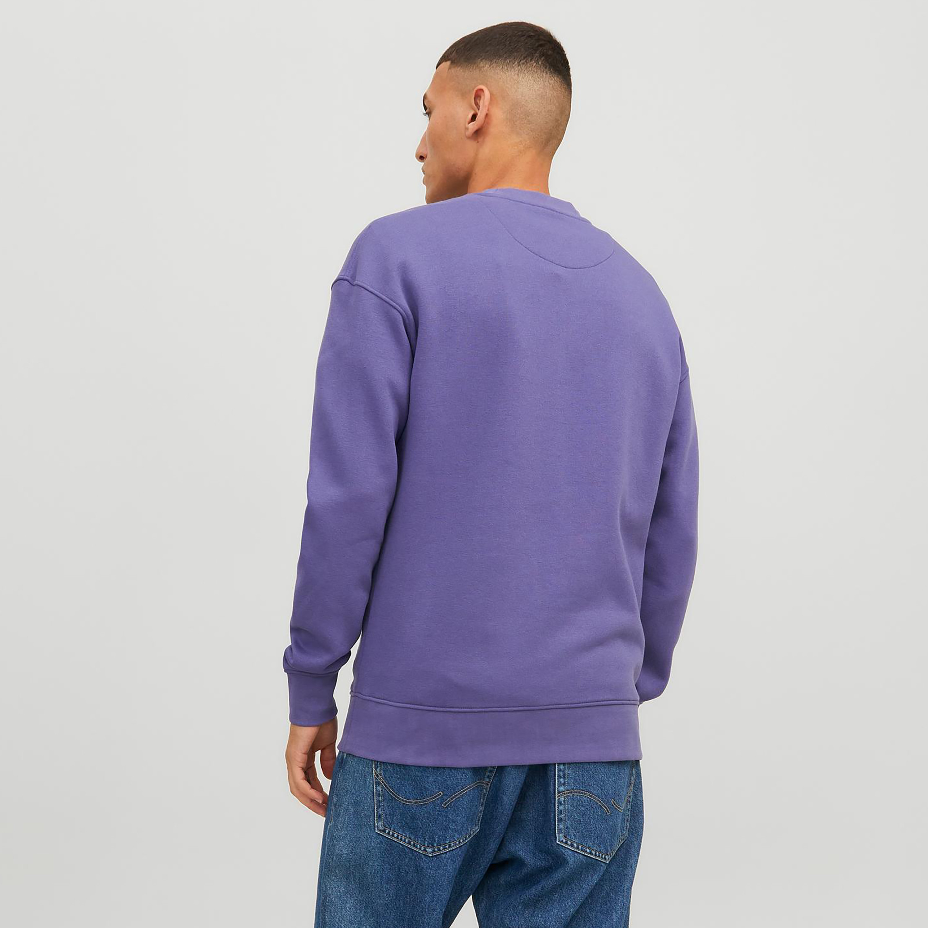  سويت شيرت من جاك آند جونز مع مطبوع بأكمام طويلة وياقة مستديرة-men-winterwear-hoodiesandsweatshirts-image-20