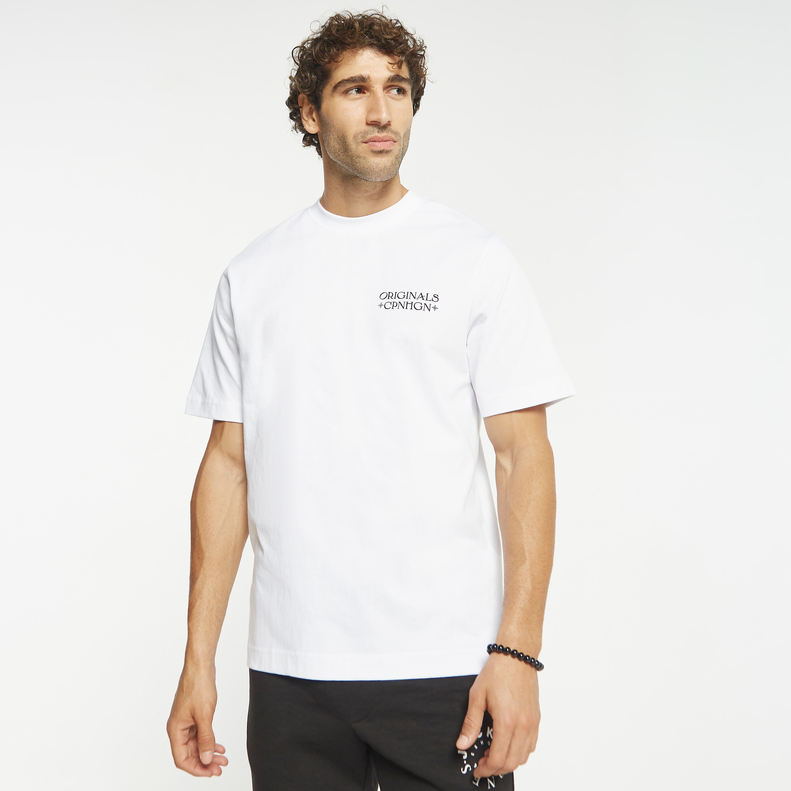  تي شيرت من جاك آند جونز مع مطبوع بأكمام قصيرة و ياقة مستديرة-men-clothing-tshirtsandpolos-tshirts-image-6
