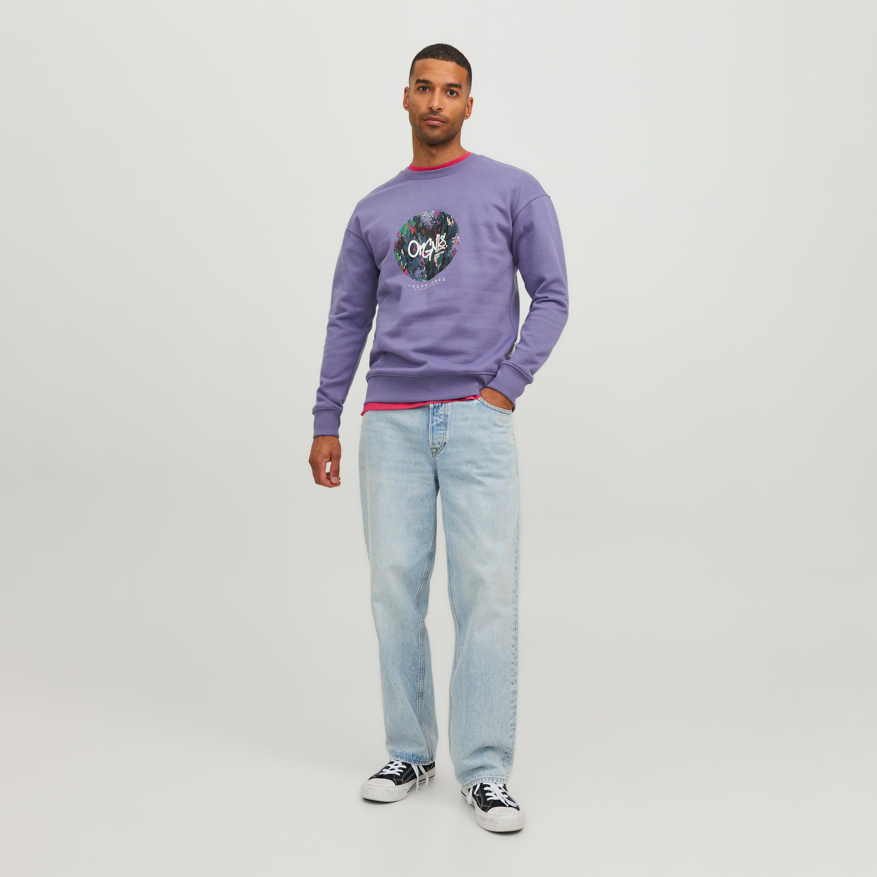 سويت شيرت من جاك آند جونز مع مطبوع بأكمام طويلة وياقة مستديرة-men-winterwear-hoodiesandsweatshirts-image-10