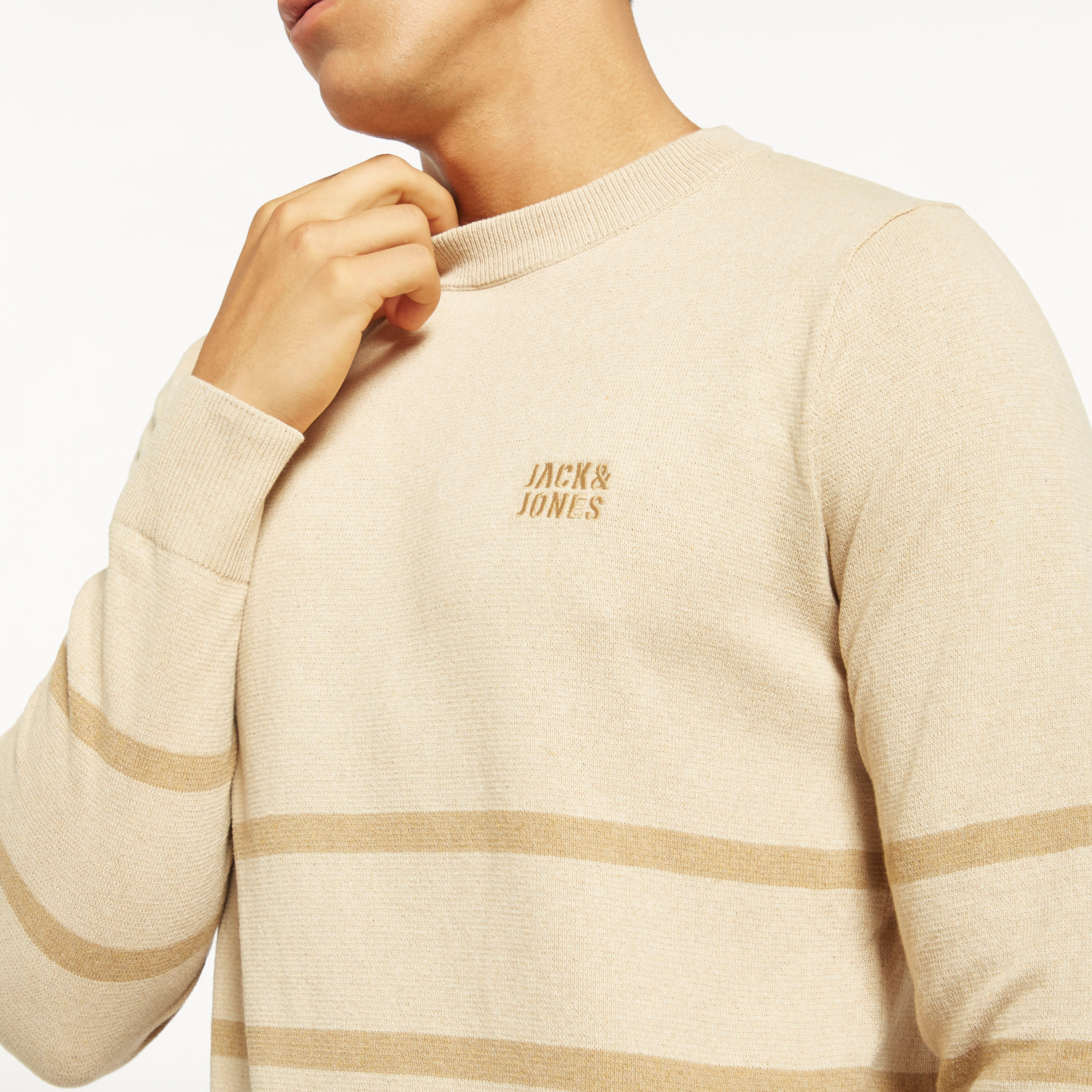  قبعة مخطط من جاك آند جونز بأكمام طويلة وياقة مستديرة بوجو-men-clothing-sweatersandpullovers-image-5