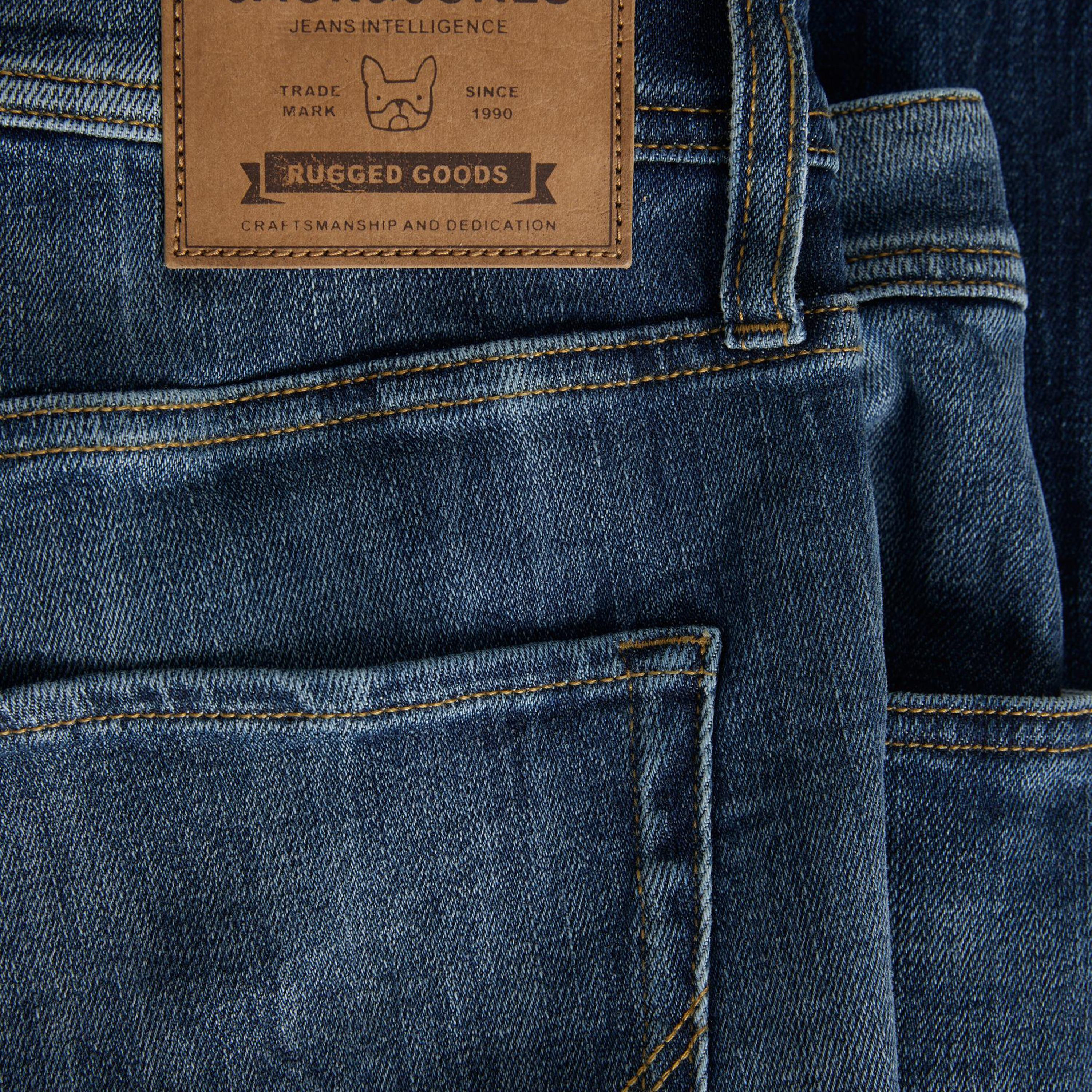  بنطال جينز مزين بجيب من جاك آند جونز بخصر متوسط الارتفاع مع مدبب-men-clothing-bottoms-jeans-image-3
