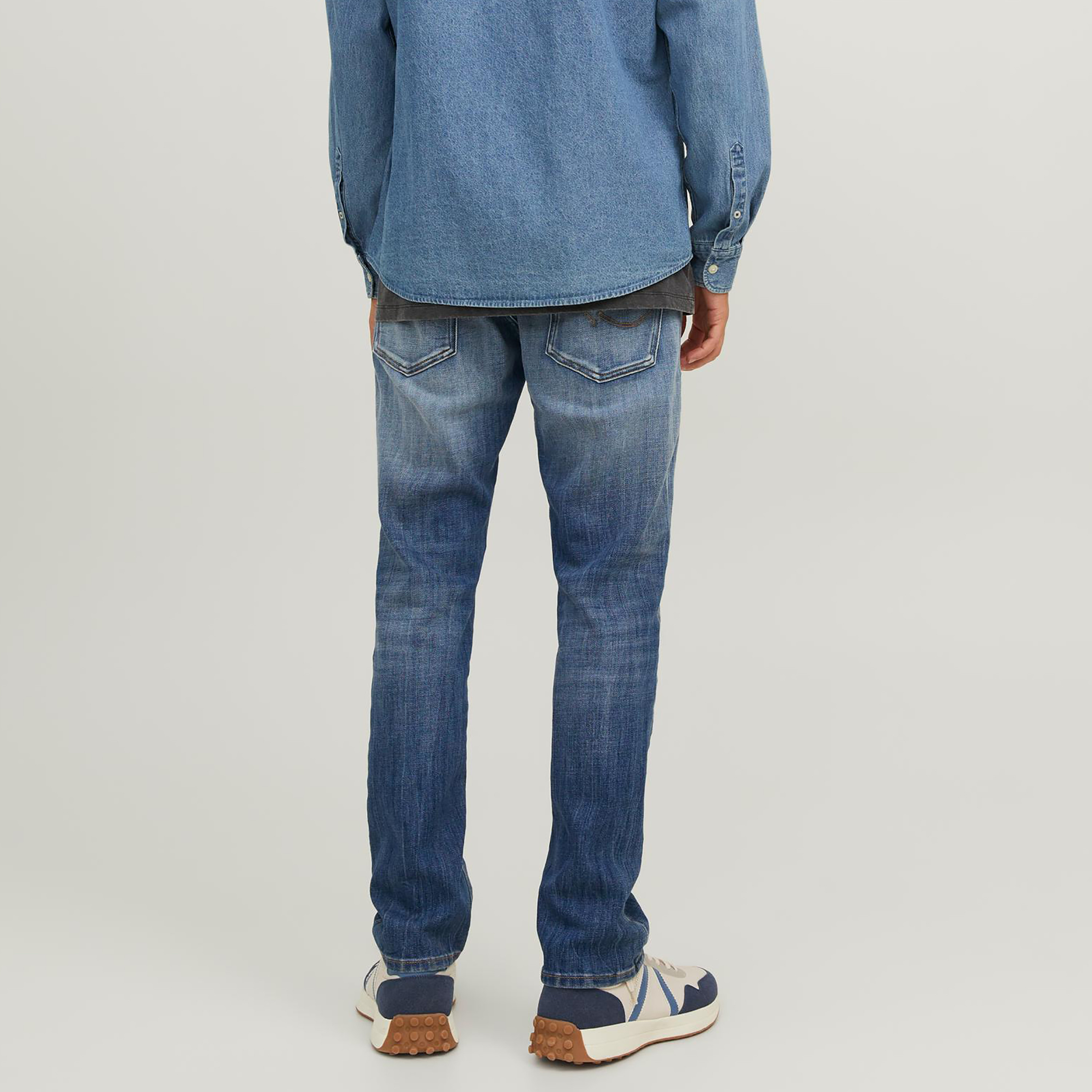  بنطال جينز مزين بجيب من جاك آند جونز بخصر متوسط الارتفاع مع مدبب-men-clothing-bottoms-jeans-image-5
