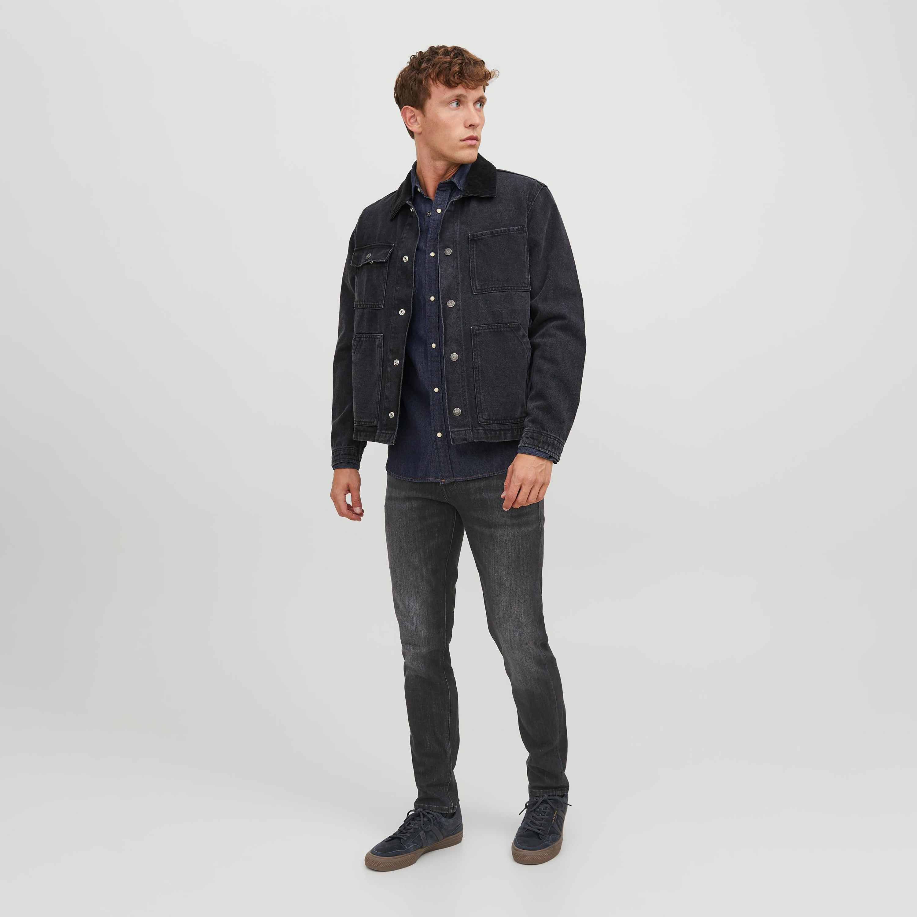  بنطال جينز مزين بجيب من جاك آند جونز بخصر متوسط الارتفاع مع مدبب-men-clothing-bottoms-jeans-image-2