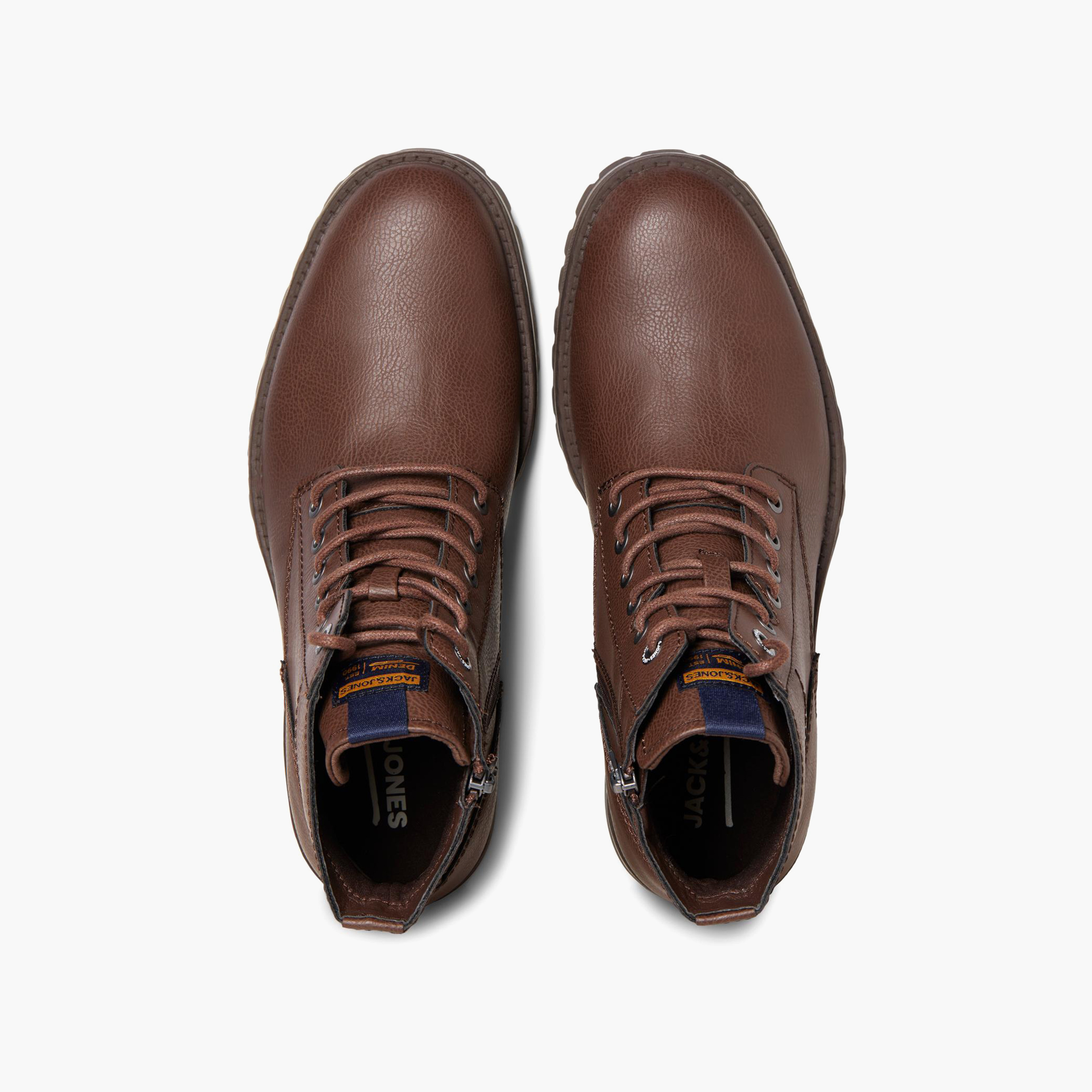 حذاء جاك آند جونز بمقدمة مستديرة ورباط علوي مرتفع  | 12243413-men-shoes-boots-image-11