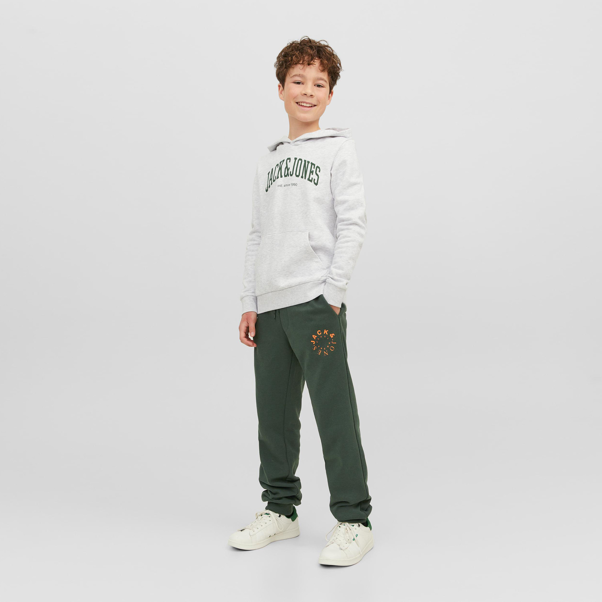 Jack & Jones Junior Printed Joggers with Drawstring Closure-boys-clothing-bottoms-joggersandtrackpants-image-5