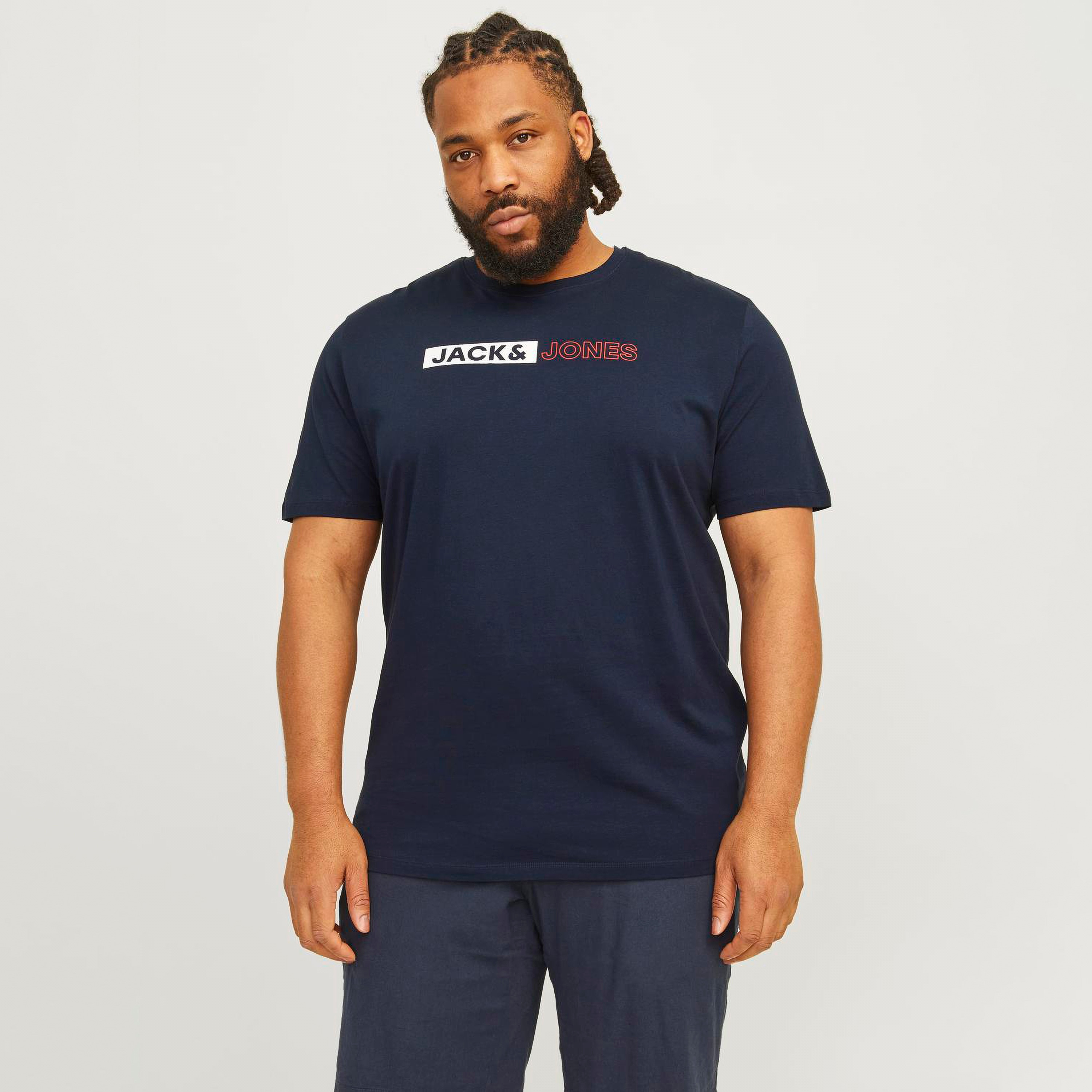 تيشيرت ذو شعار مقاس كبير وأكمام قصيرة ورقبة دائرية من جاك آند جونز-men-clothing-tshirtsandpolos-tshirts-image-5