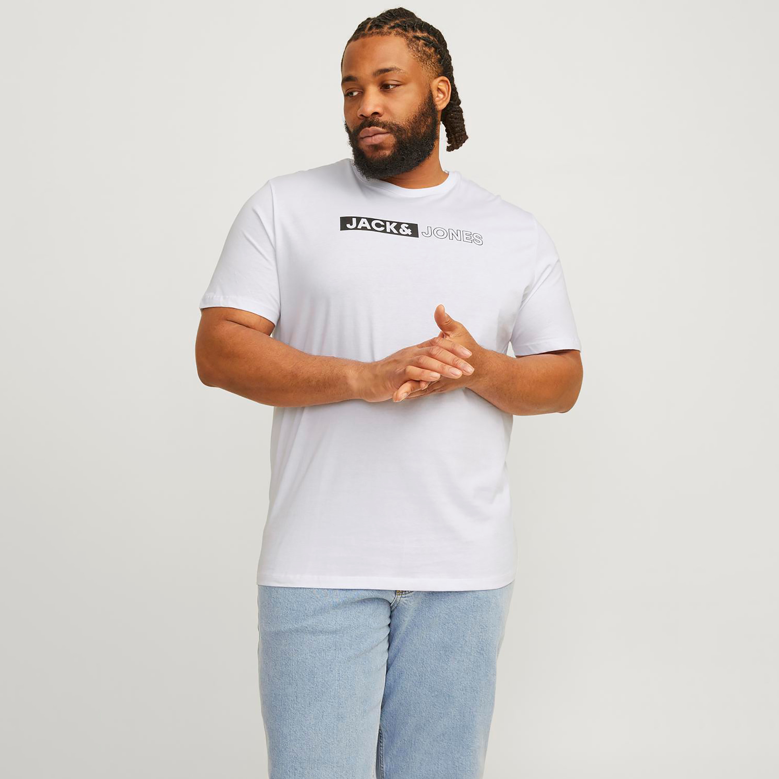 تيشيرت ذو شعار مقاس كبير وأكمام قصيرة ورقبة دائرية من جاك آند جونز-men-clothing-tshirtsandpolos-tshirts-image-9