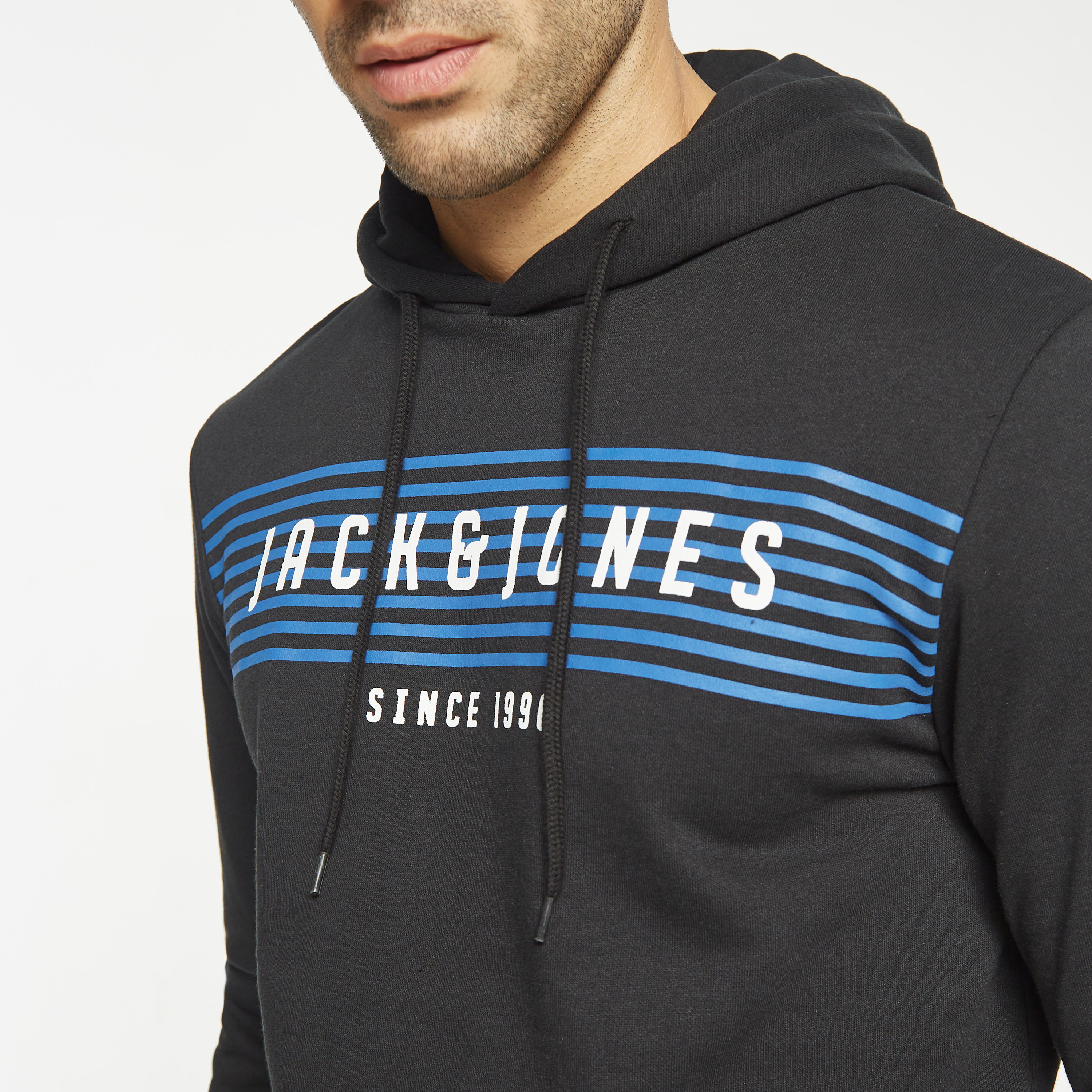  هودي جاك آند جونز مع شعار بأكمام طويلة-men-winterwear-hoodiesandsweatshirts-image-4