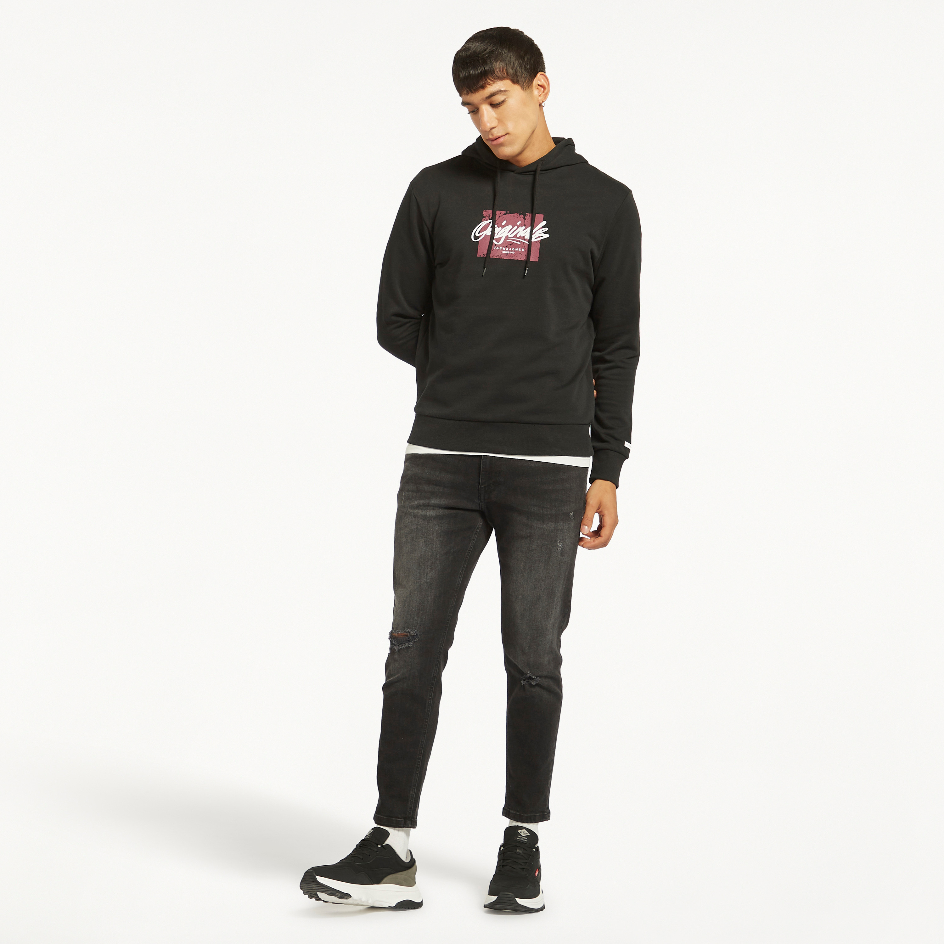 جاك اند جونز سويت شيرت برقبة طويلة بأكمام طويلة-men-winterwear-hoodiesandsweatshirts-image-1