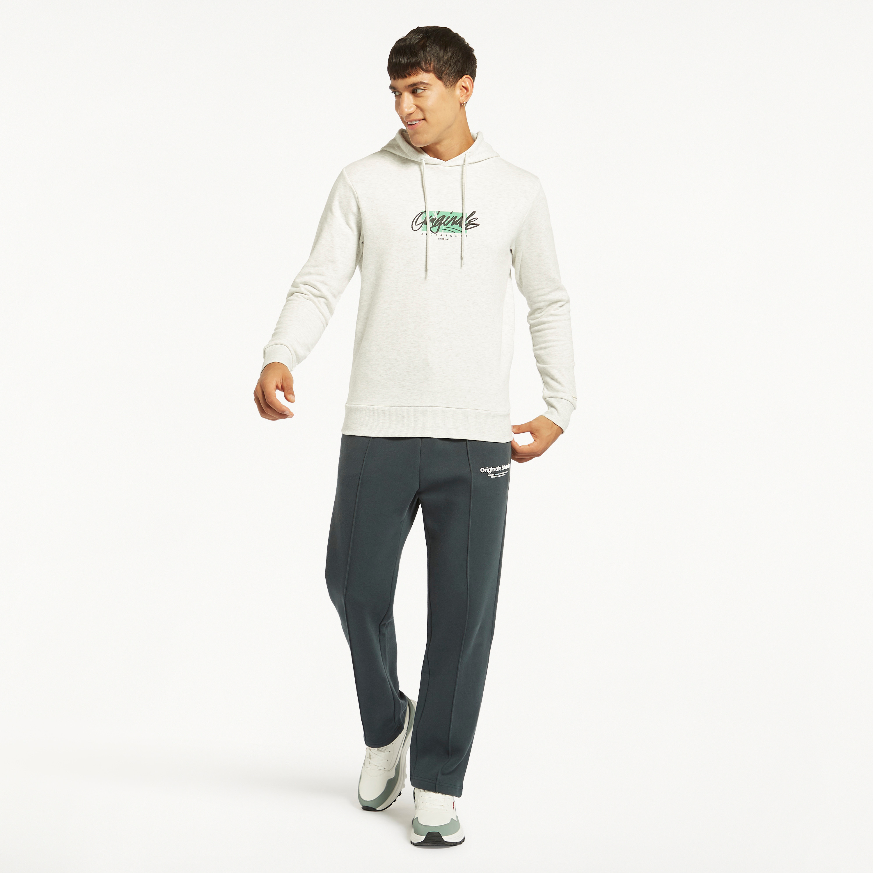 جاك اند جونز سويت شيرت برقبة طويلة بأكمام طويلة-men-winterwear-hoodiesandsweatshirts-image-9