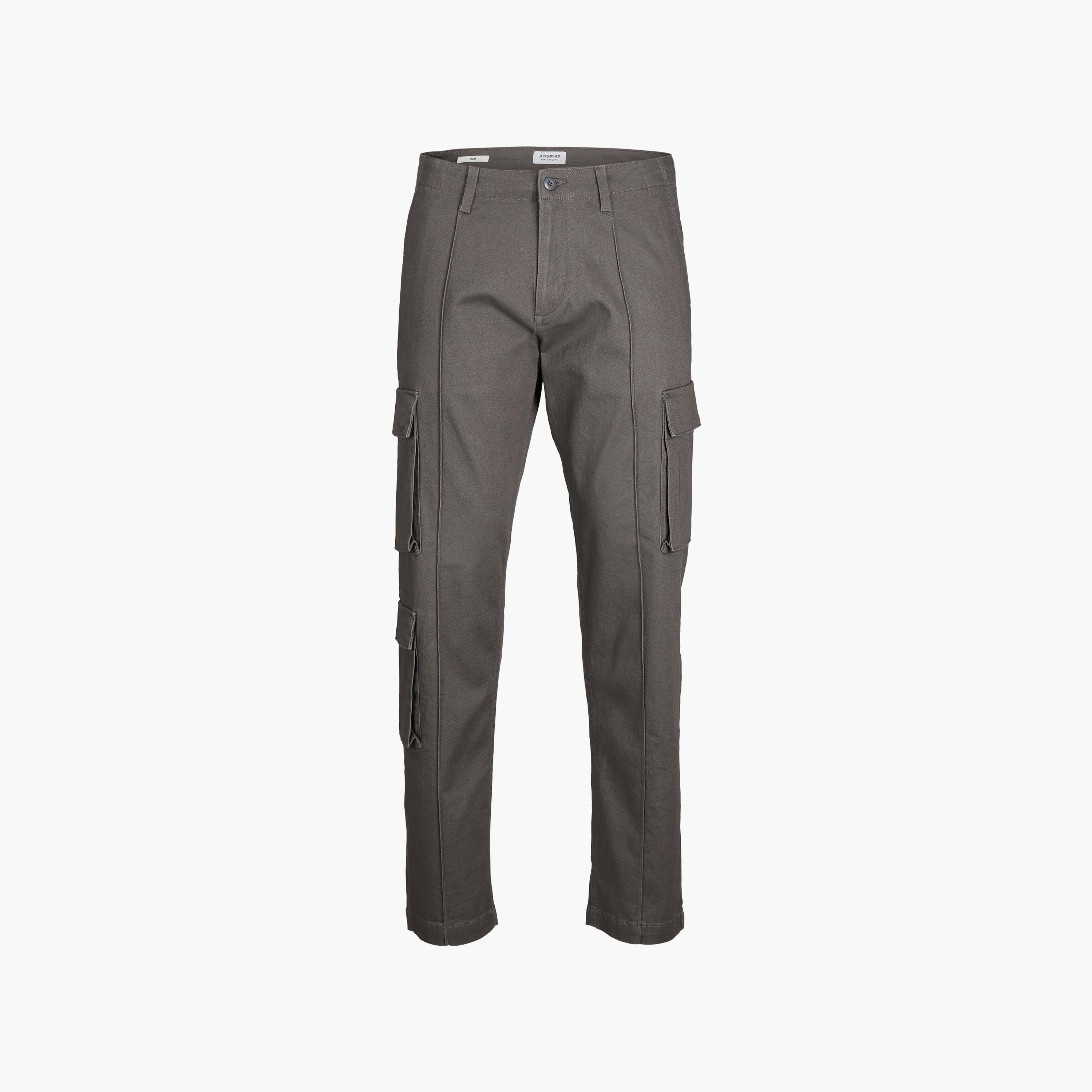 بنطلون كارجو سادة متوسط الخصر من جاك آند جونز-men-clothing-bottoms-trousersandchinos-trousers-image-1