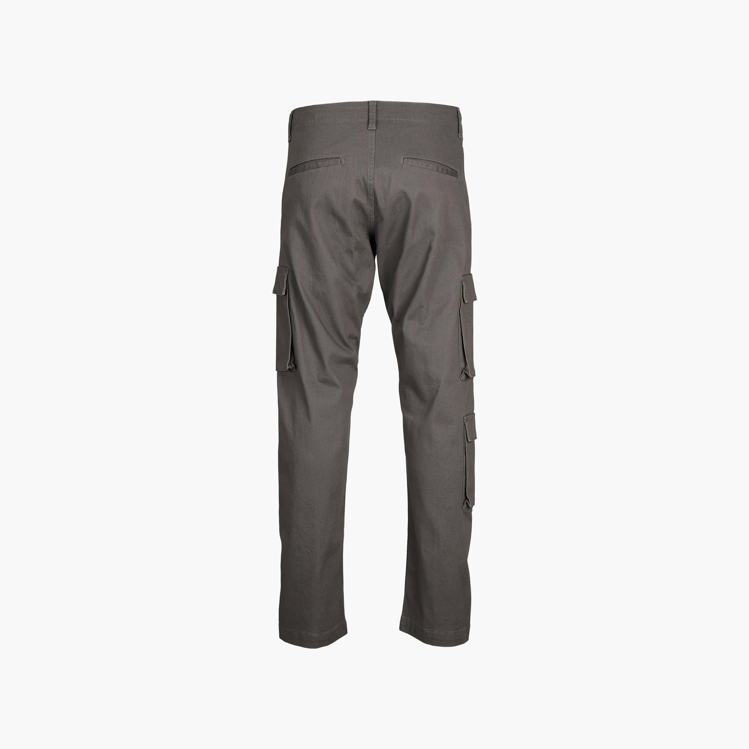 بنطلون كارجو سادة متوسط الخصر من جاك آند جونز-men-clothing-bottoms-trousersandchinos-trousers-image-2