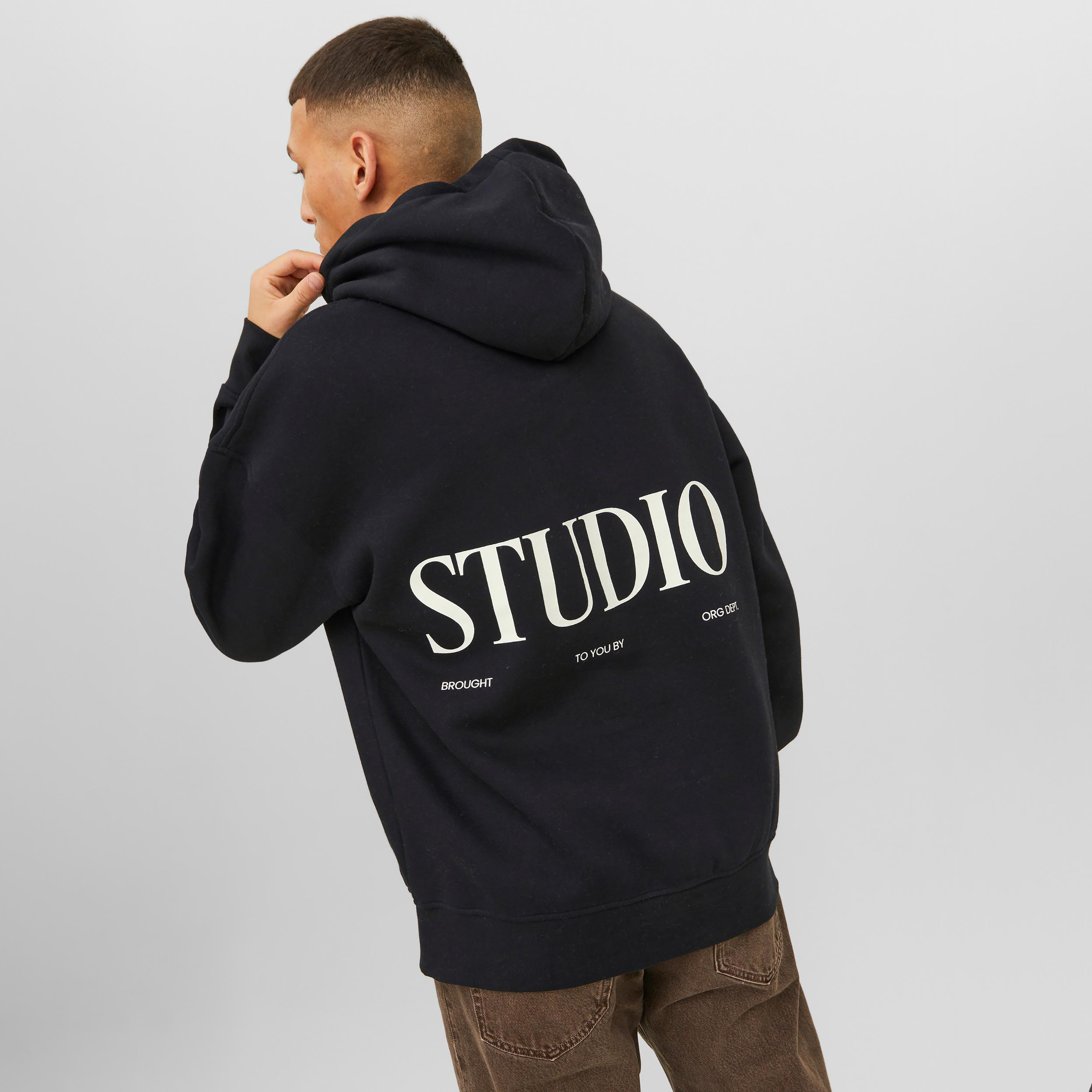  هودي من جاك آند جونز بلوجو بأكمام طويلة وياقة مستديرة مطبوعة-men-winterwear-hoodiesandsweatshirts-image-8