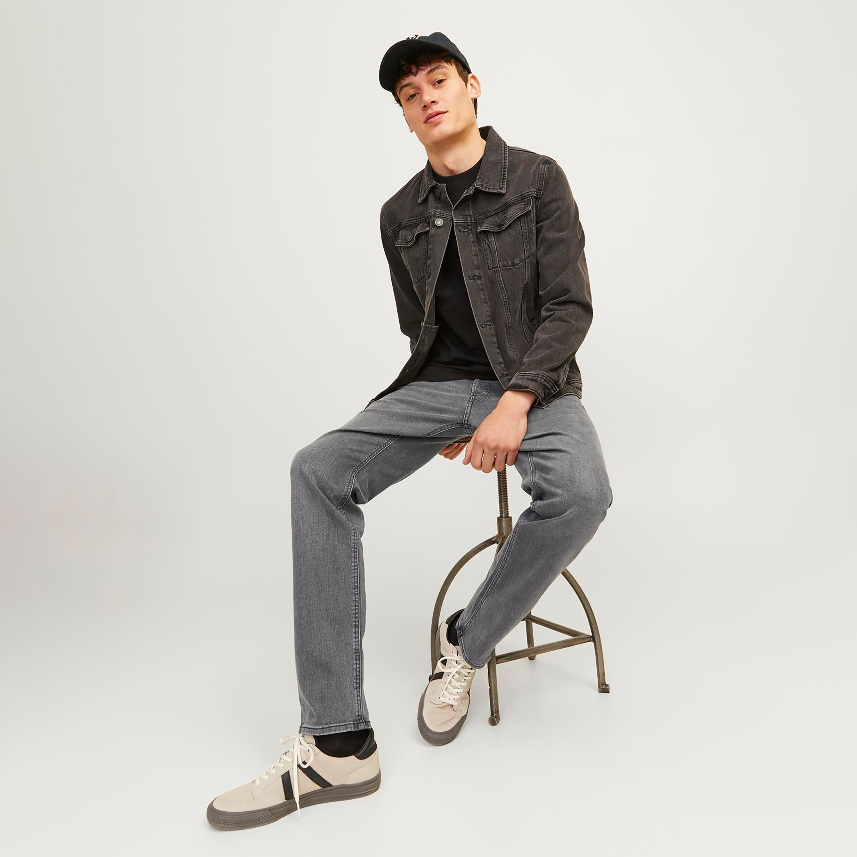 Jack & Jones Tapered Fit Stone Washed Mid Rise Jeans-men-clothing-bottoms-jeans-image-6