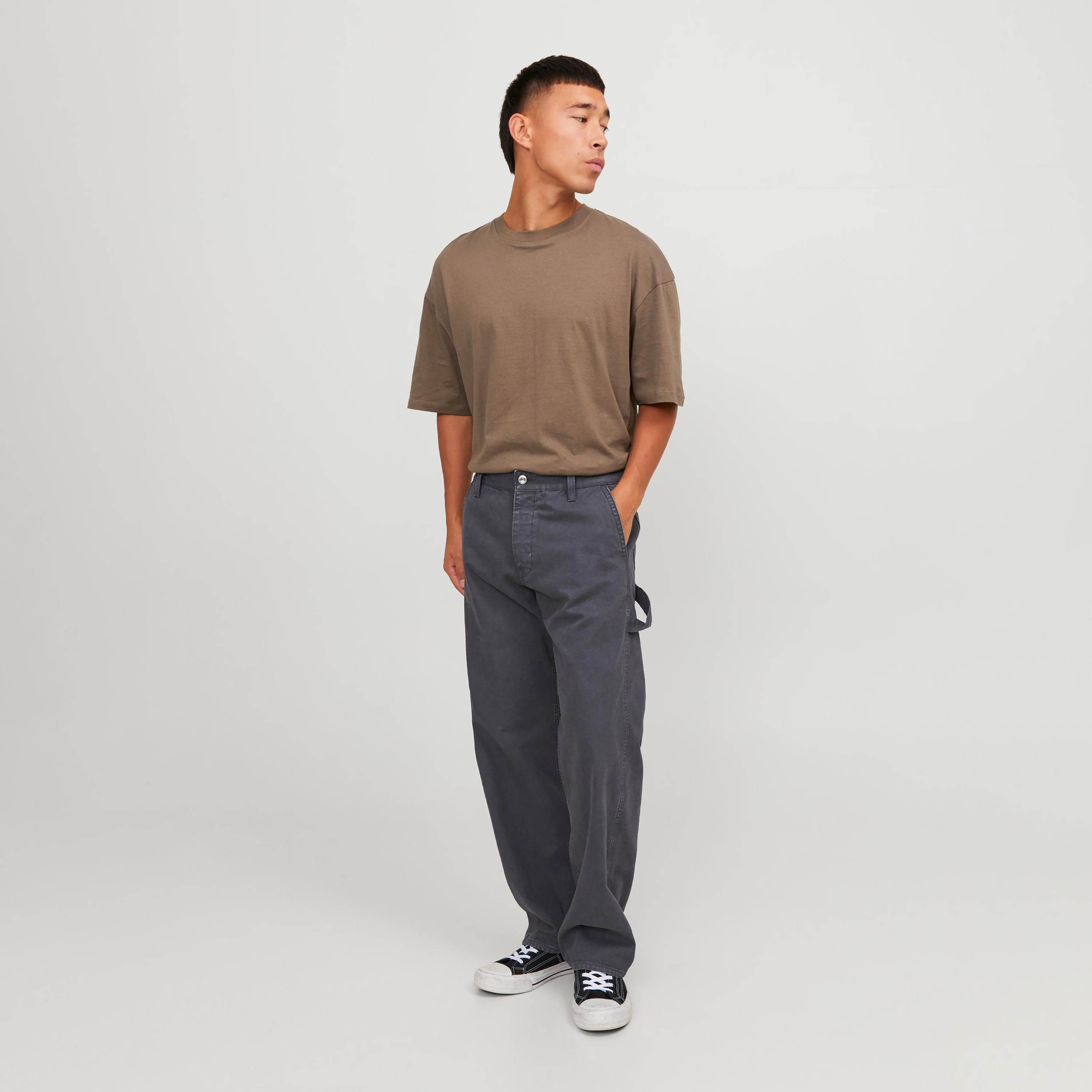 Jeans Loose Fit Pocket Detail Jeans-men-clothing-bottoms-jeans-image-2