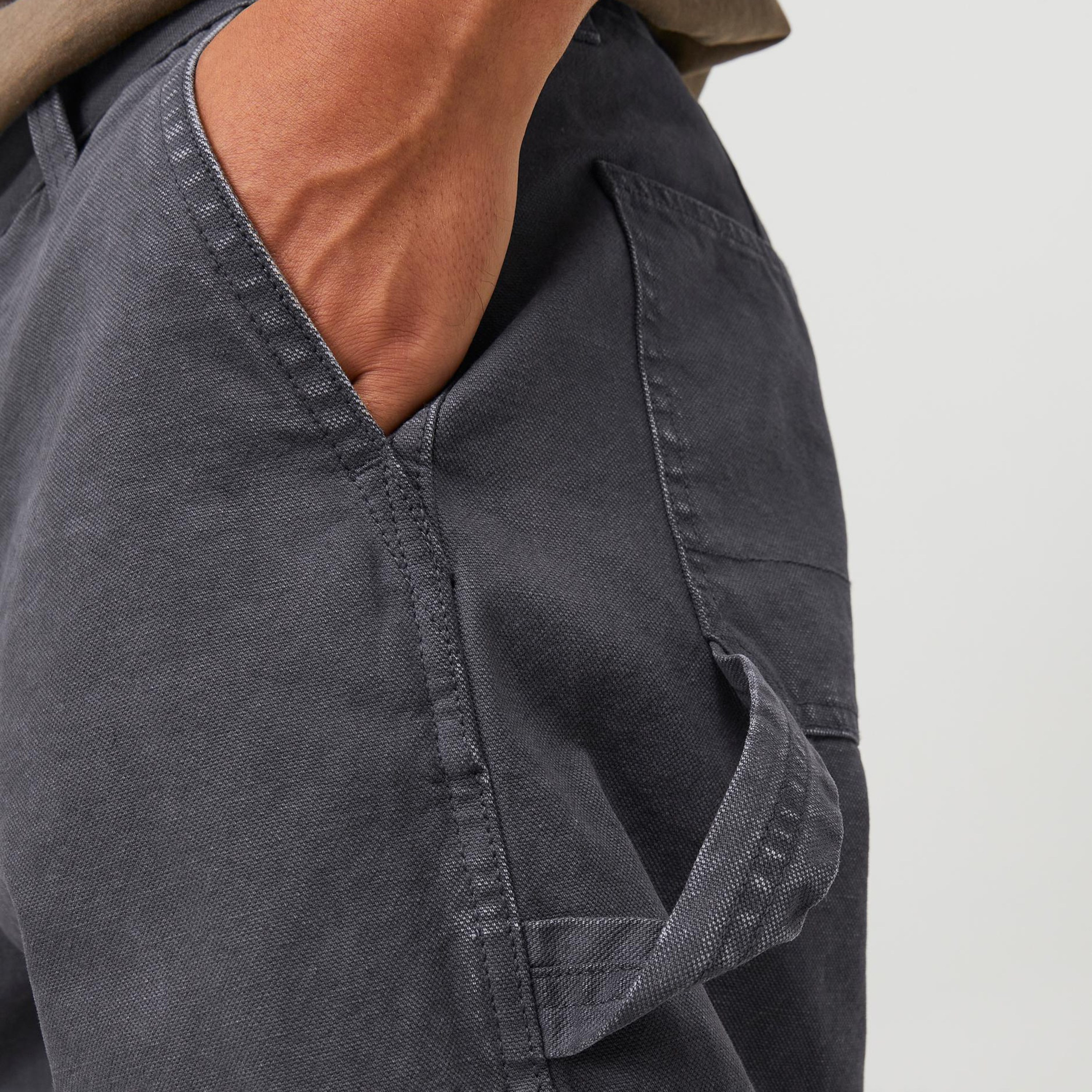 Jeans Loose Fit Pocket Detail Jeans-men-clothing-bottoms-jeans-image-3