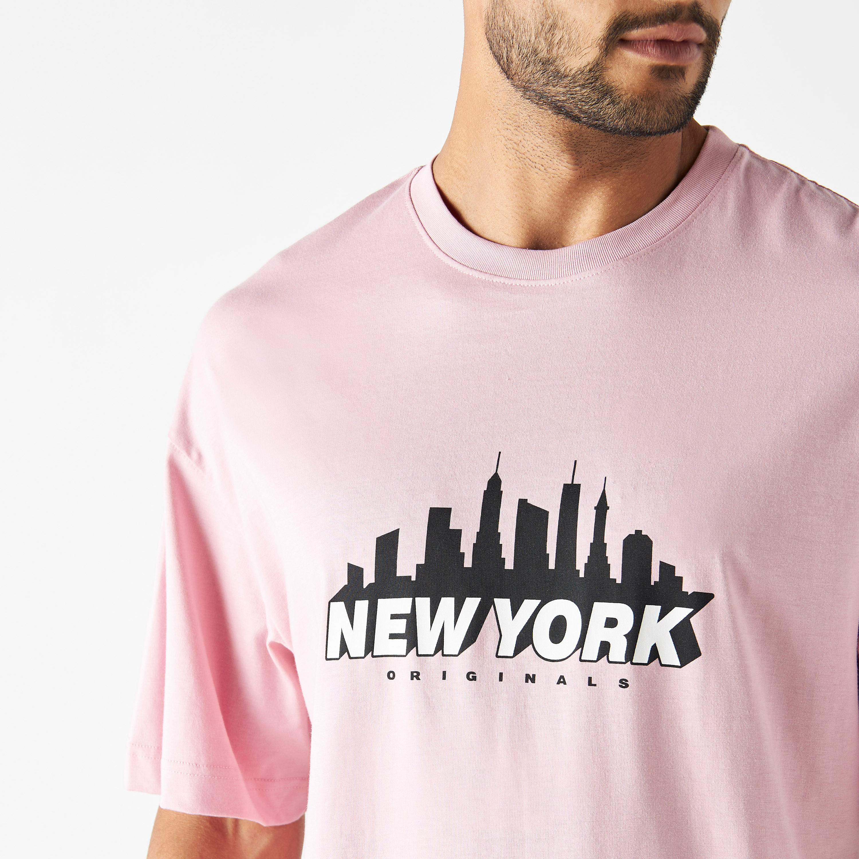 تي شيرت من جاك آند جونز مع مطبوع بأكمام قصيرة و ياقة مستديرة-men-clothing-tshirtsandpolos-tshirts-image-7