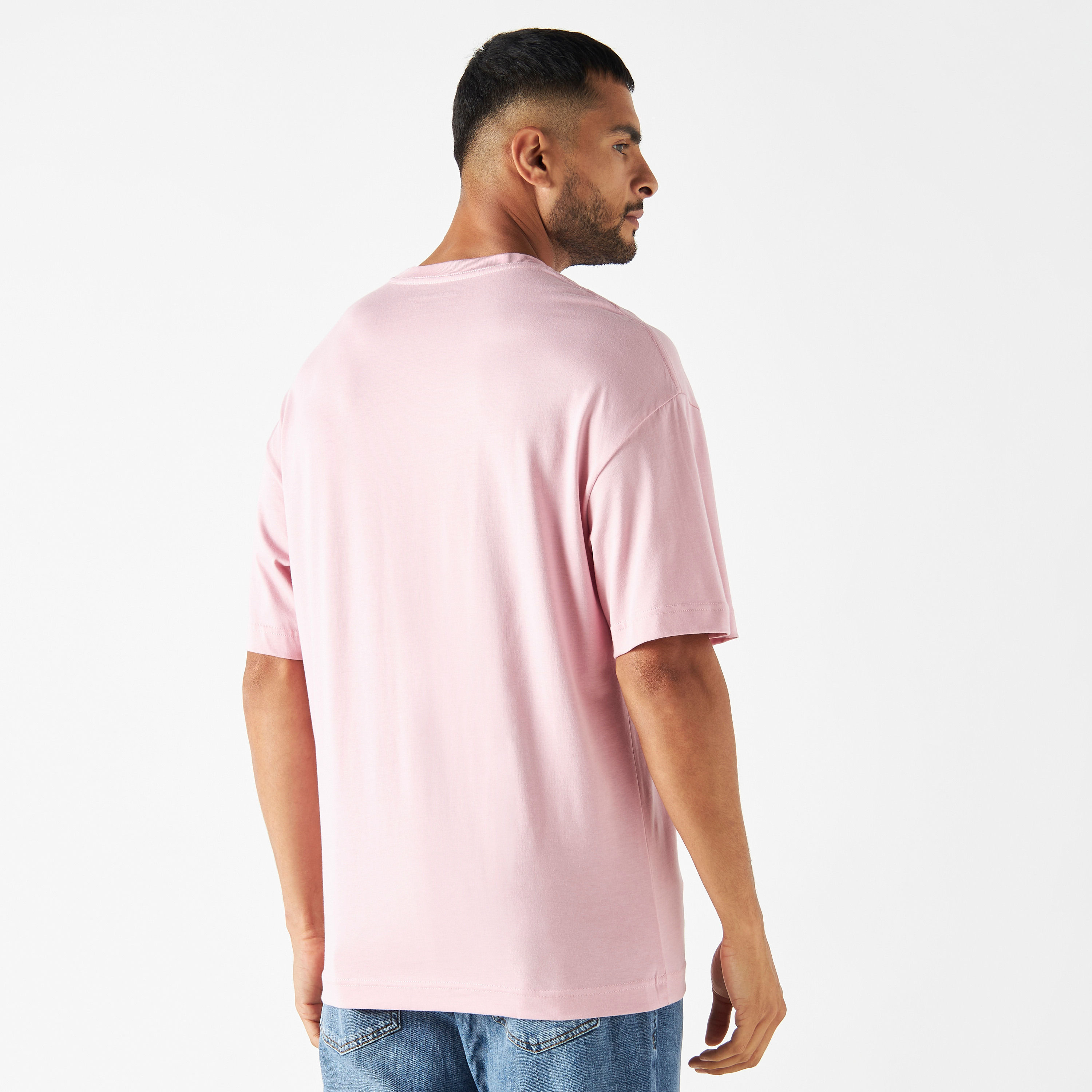 تي شيرت من جاك آند جونز مع مطبوع بأكمام قصيرة و ياقة مستديرة-men-clothing-tshirtsandpolos-tshirts-image-8