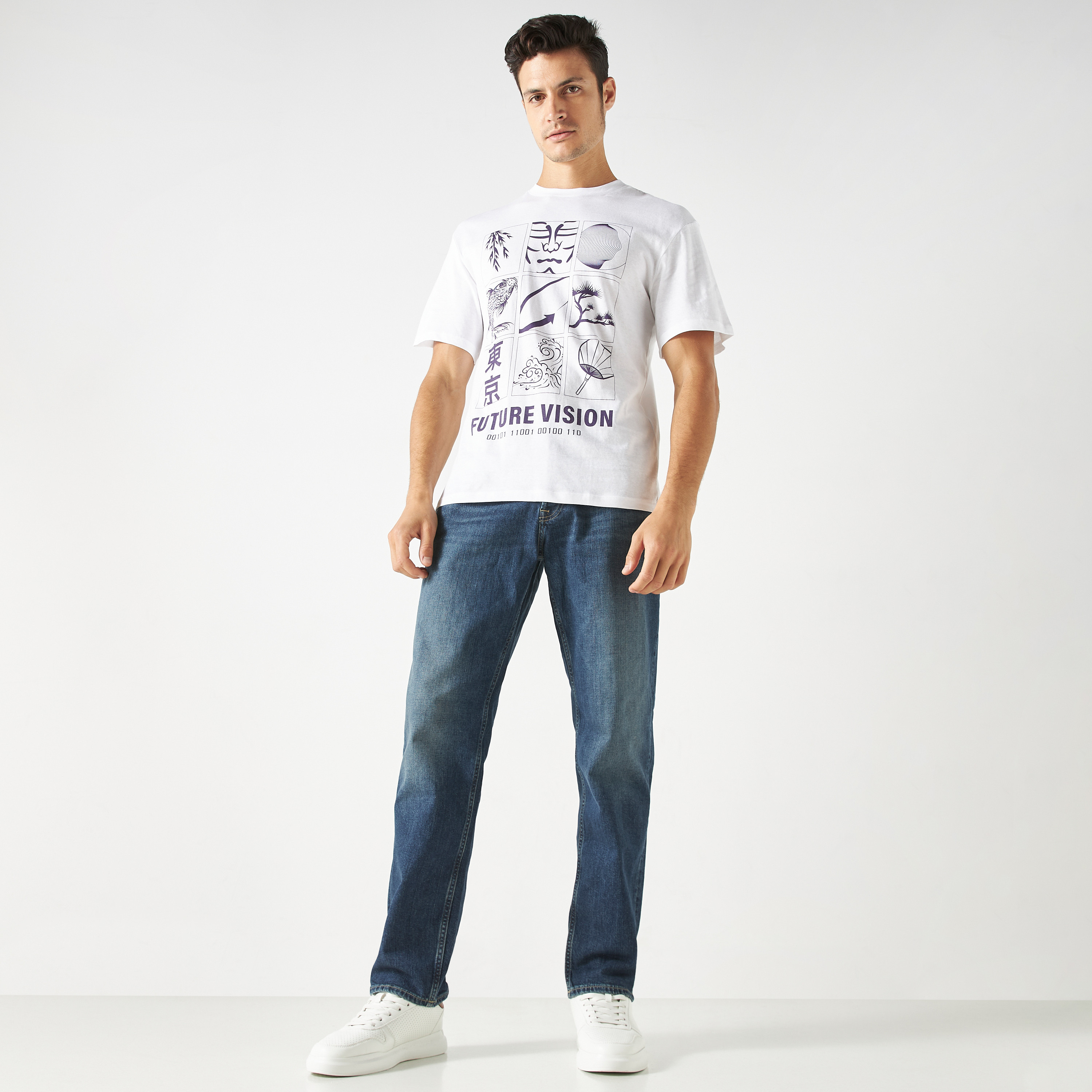 تي شيرت من جاك آند جونز مع جرافيك بأكمام قصيرة و ياقة مستديرة-men-clothing-tshirtsandpolos-tshirts-image-10
