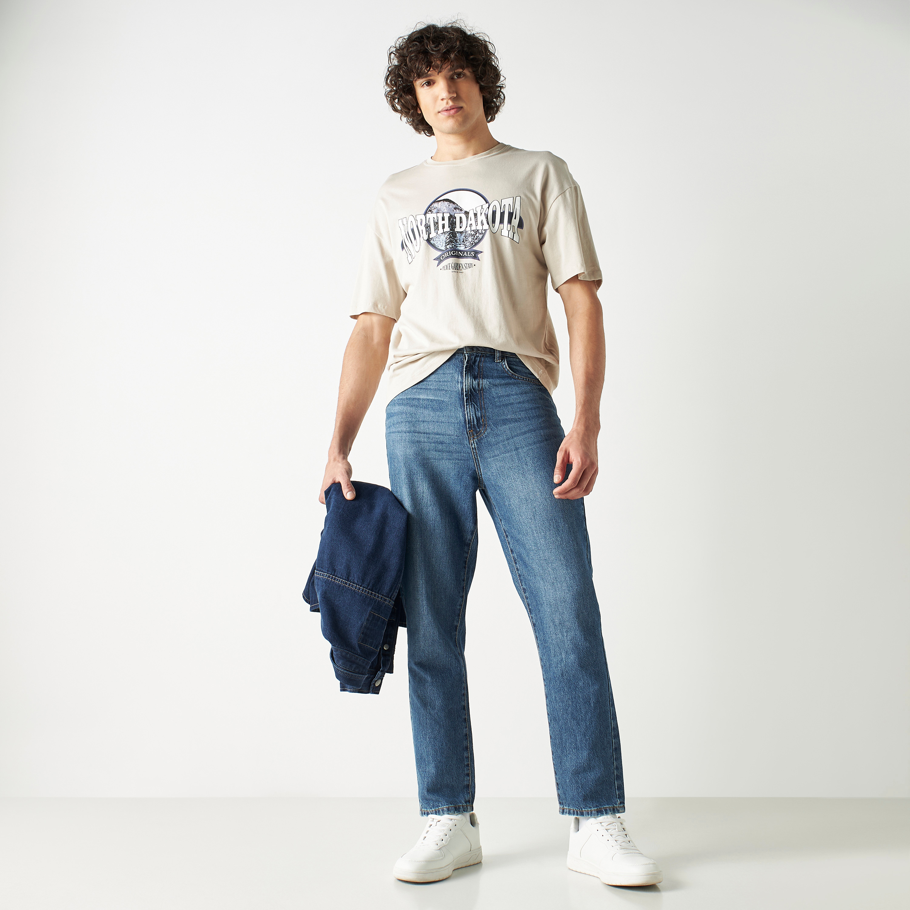 تي شيرت من جاك آند جونز مع مطبوع بأكمام قصيرة و ياقة مستديرة-men-clothing-tshirtsandpolos-tshirts-image-10