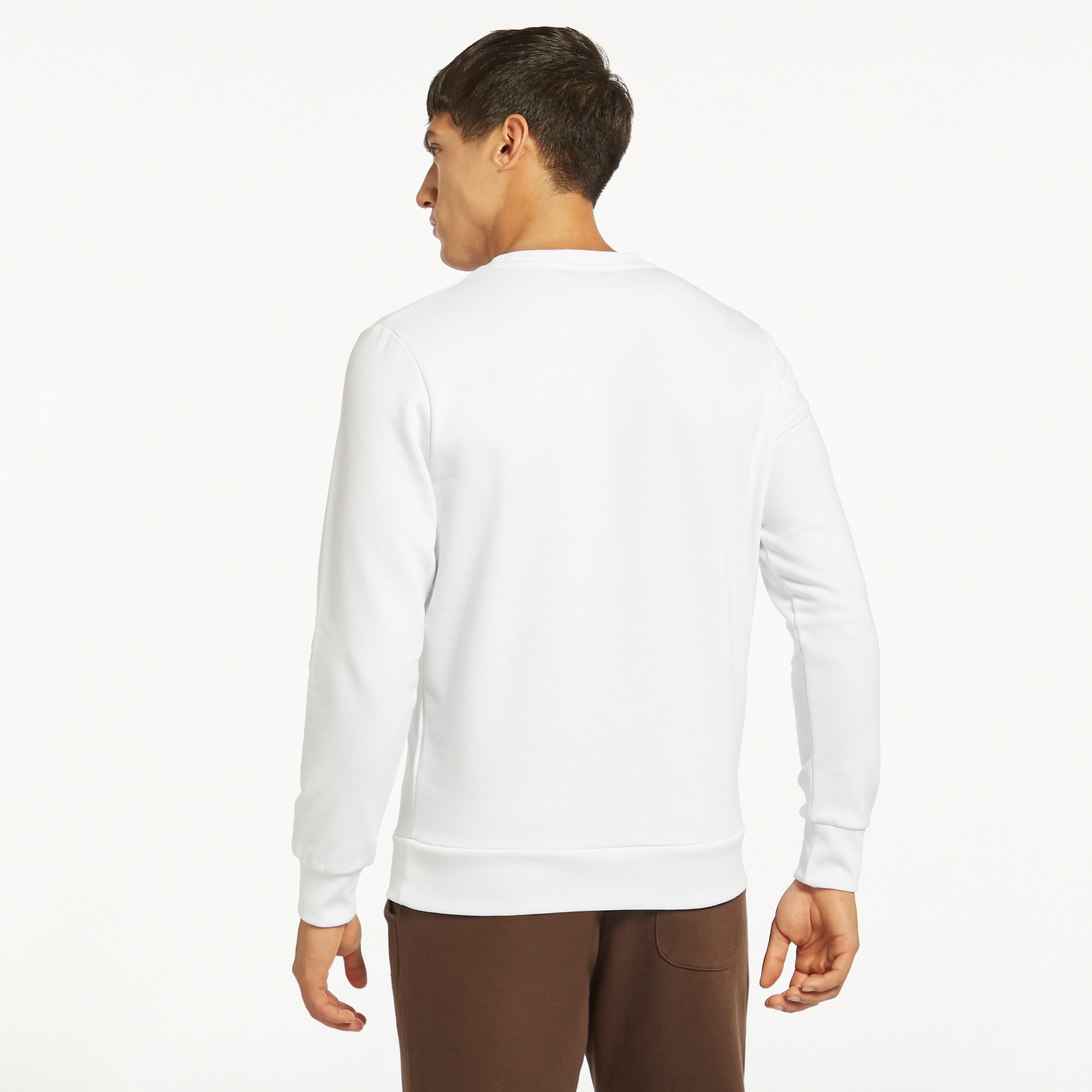  سويت شيرت من جاك آند جونز مع مطبوع بأكمام طويلة وياقة مستديرة-men-winterwear-hoodiesandsweatshirts-image-12
