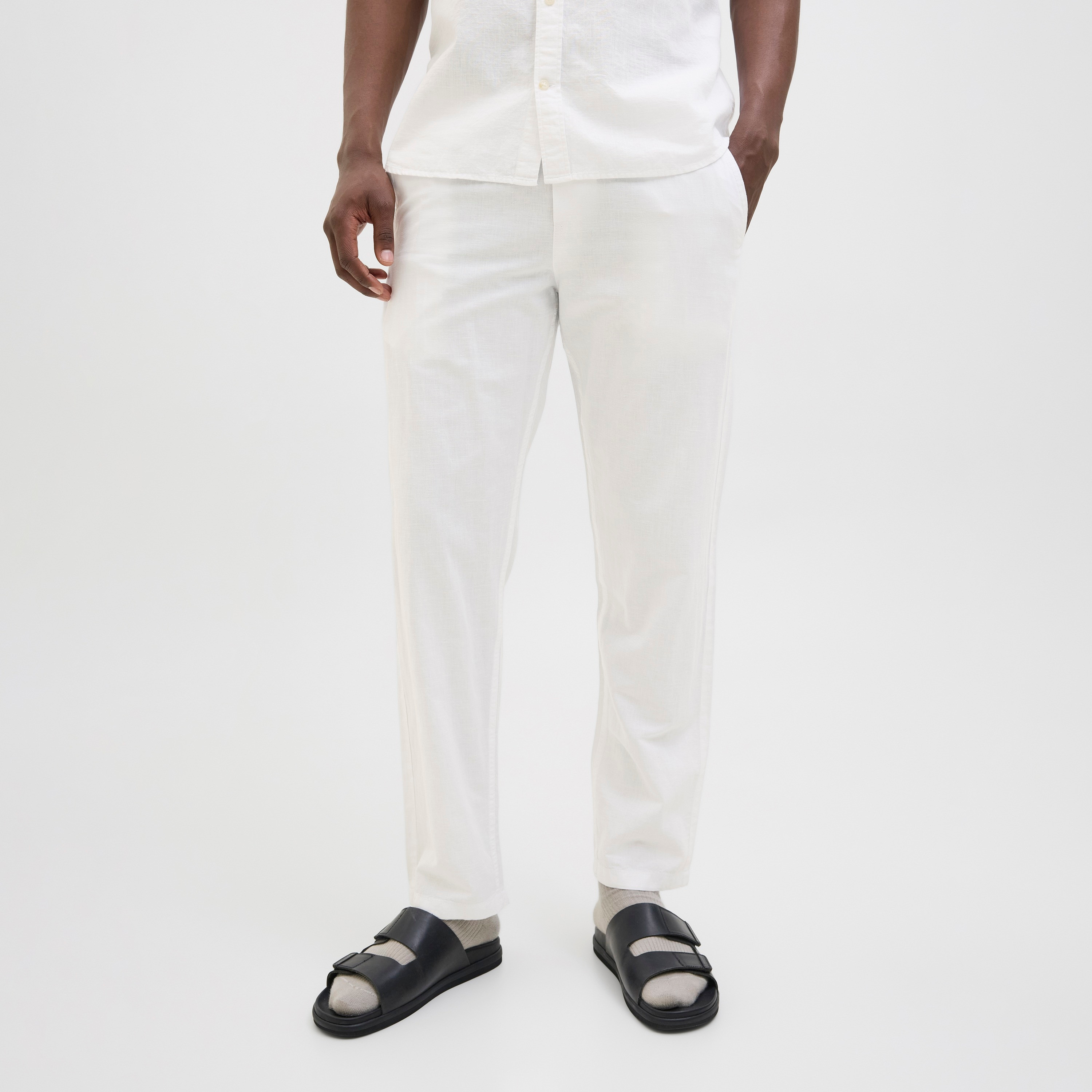 بنطلون رجالي من جاك آند جونز بأزرار متوسطة الارتفاع-men-clothing-bottoms-trousersandchinos-trousers-image-11
